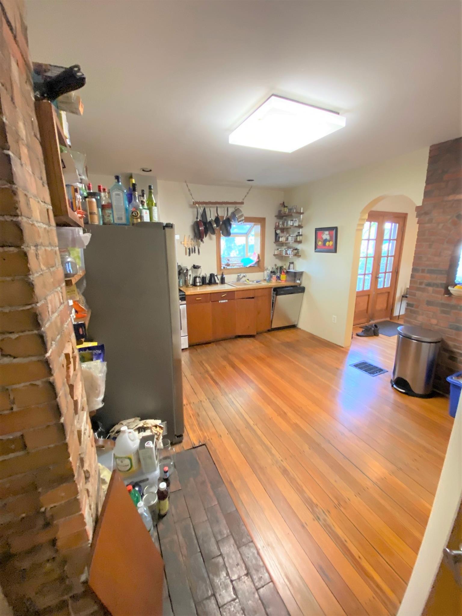 34.5 Lee St, Harvard Square