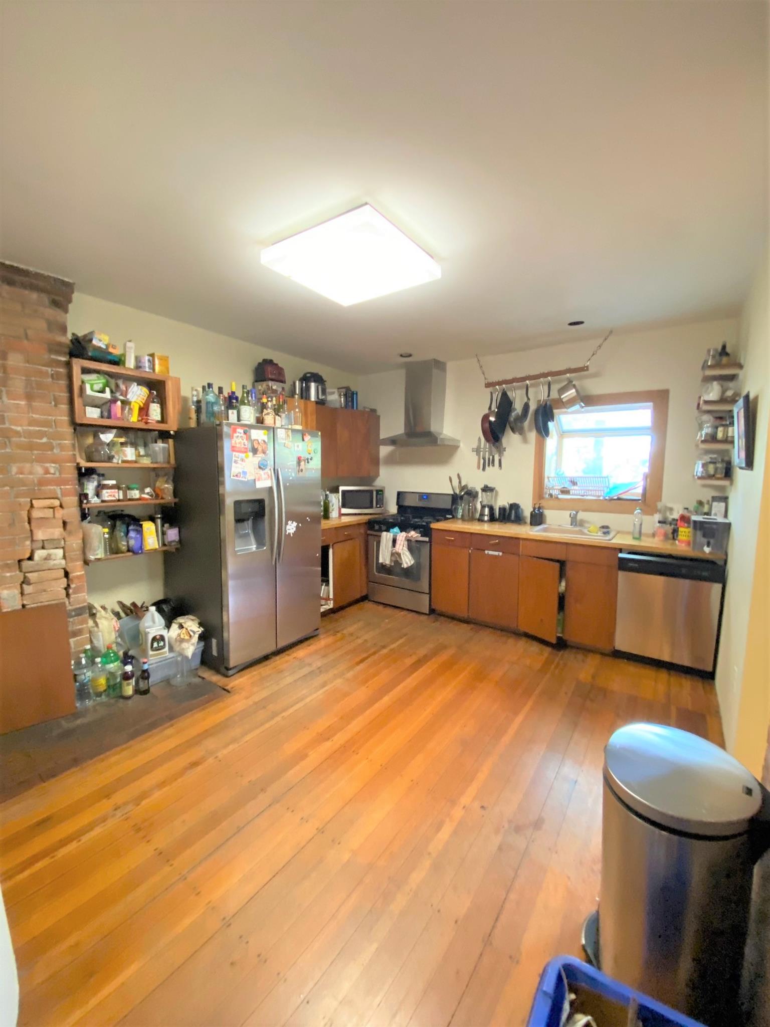 34.5 Lee St, Harvard Square