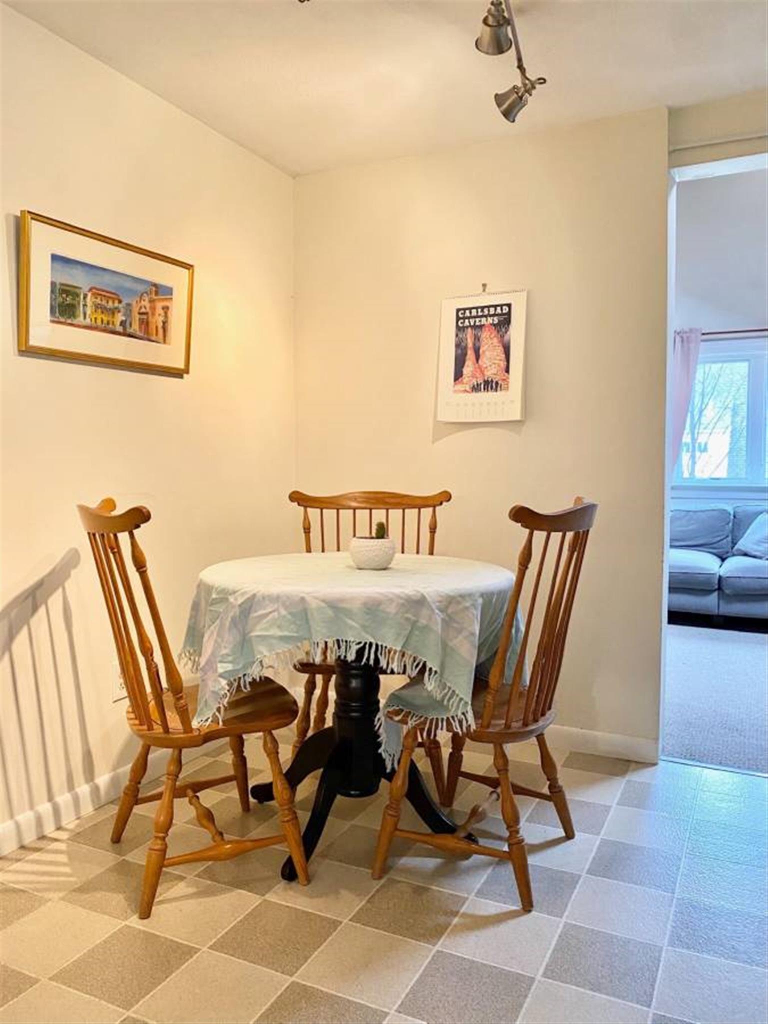 18 Maple Ave, Medford