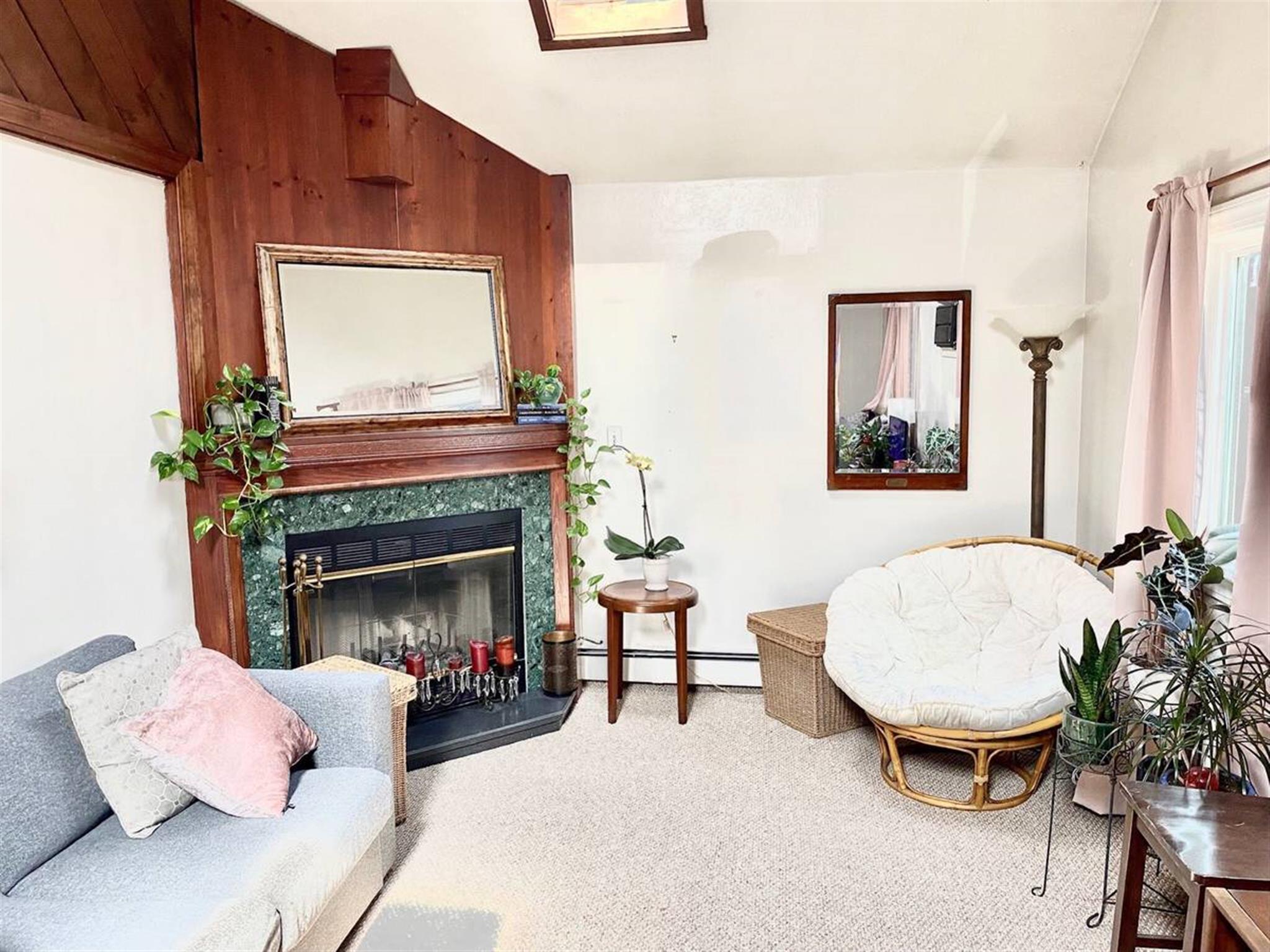 18 Maple Ave, Medford