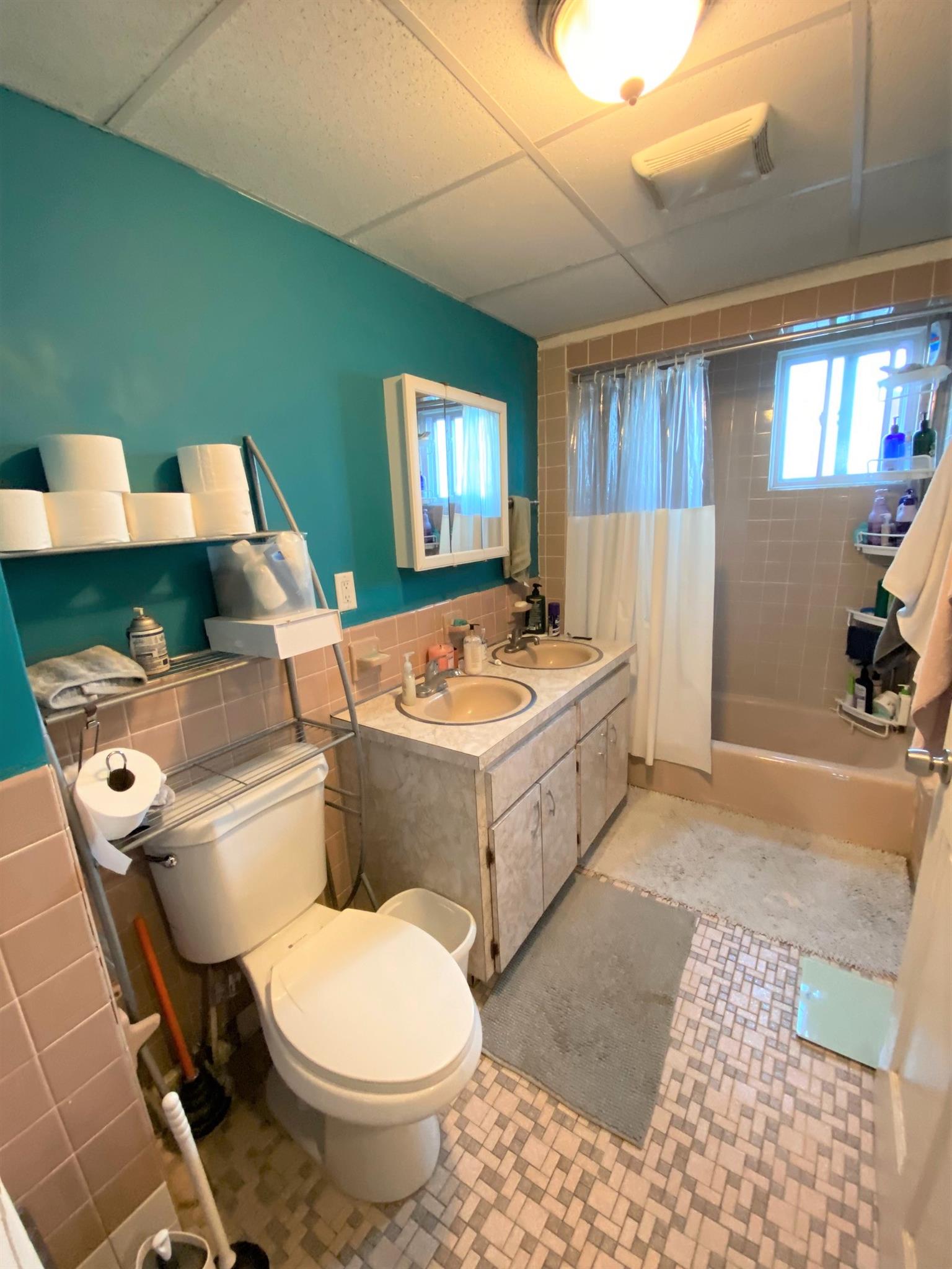 148 Broadway, East Somerville