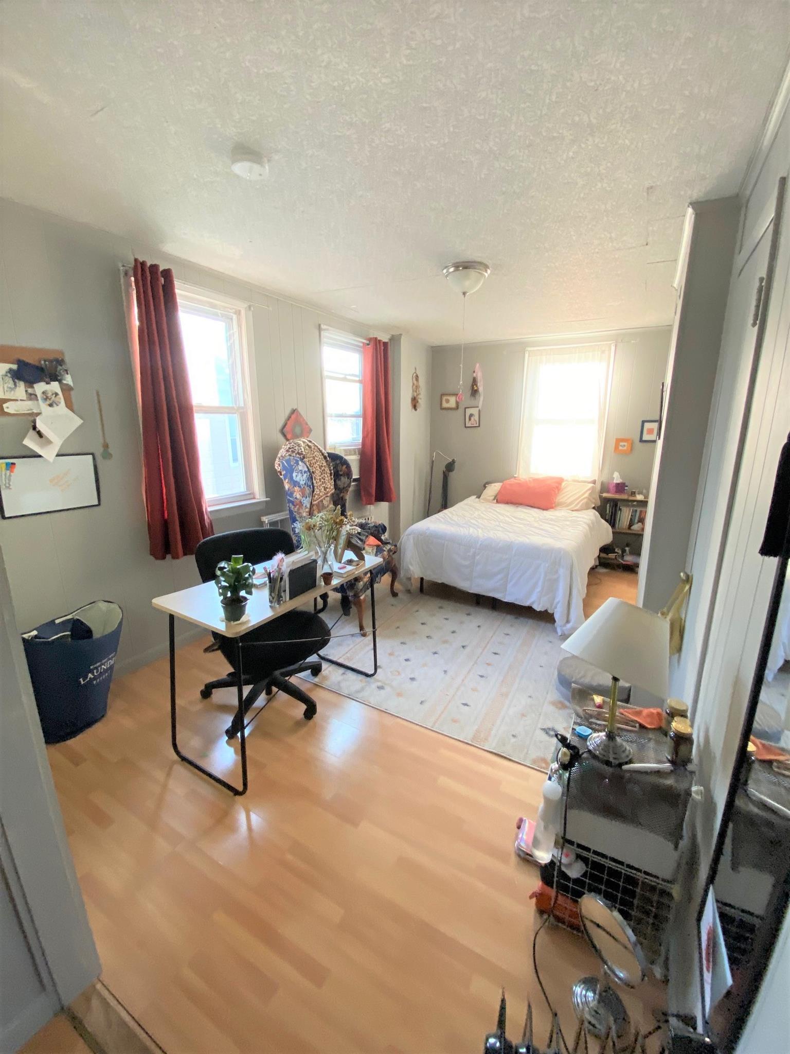 148 Broadway, East Somerville