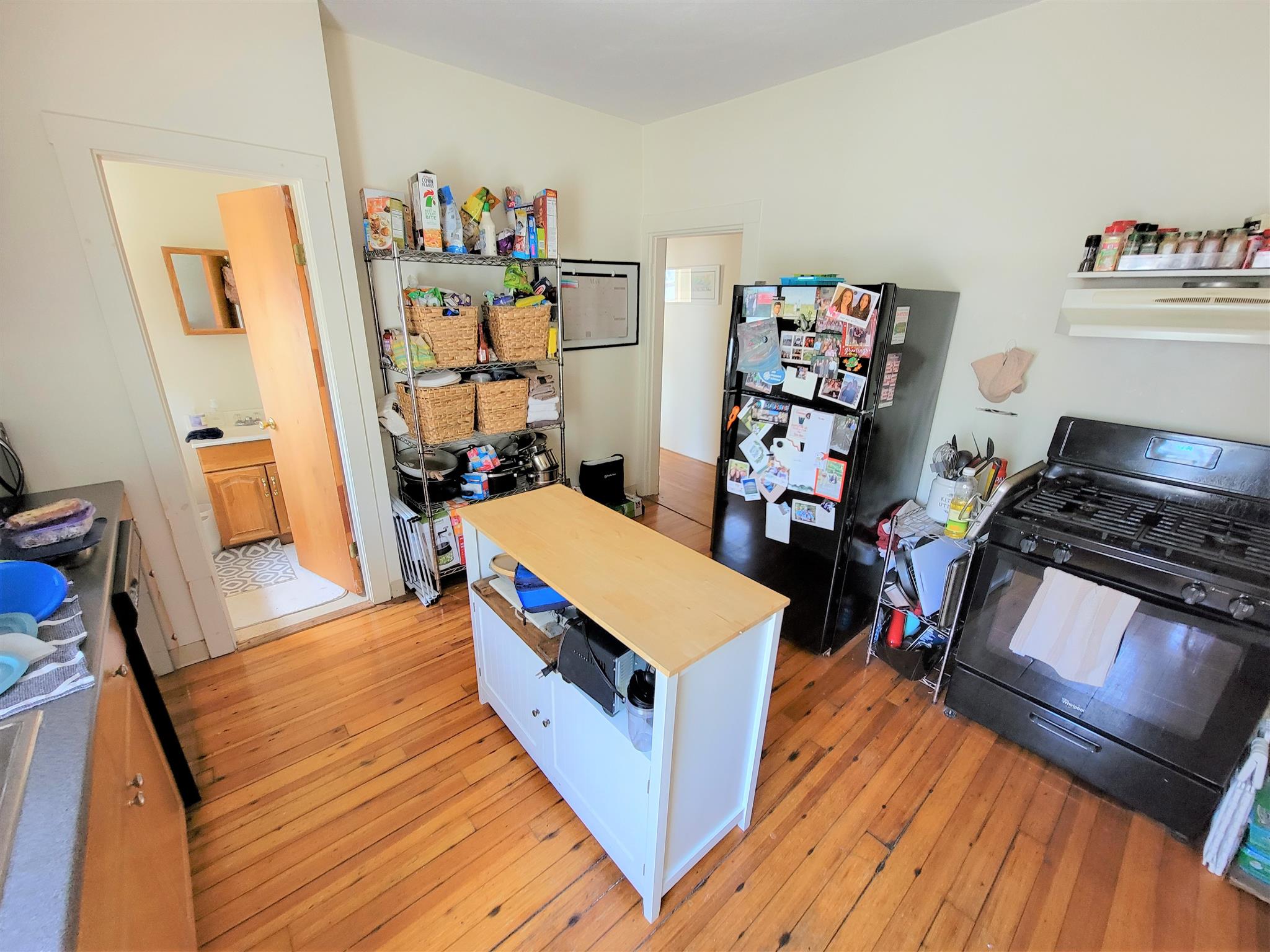 37 Oak, Inman Square