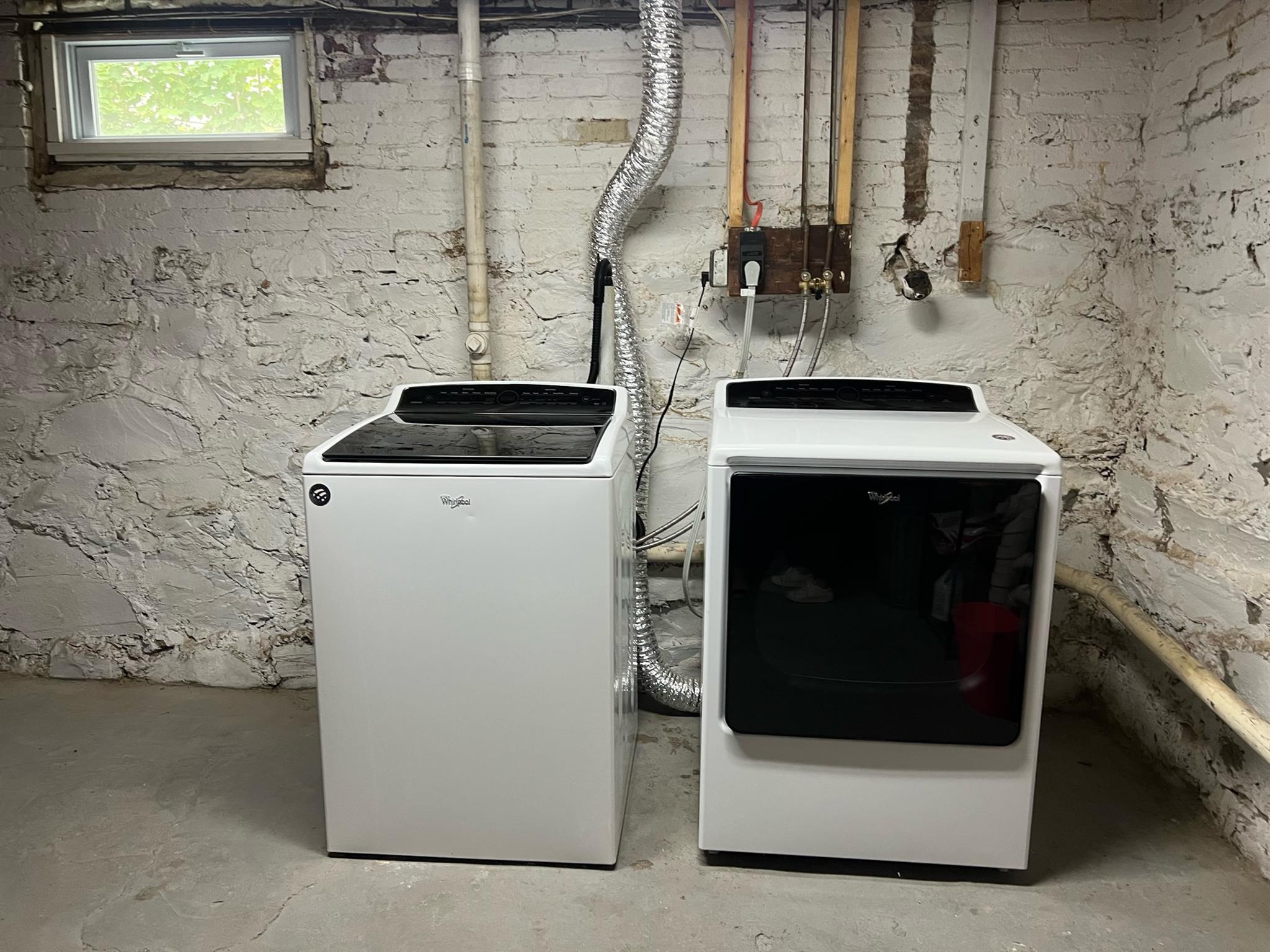 186 Powder House Blvd, Teele Square