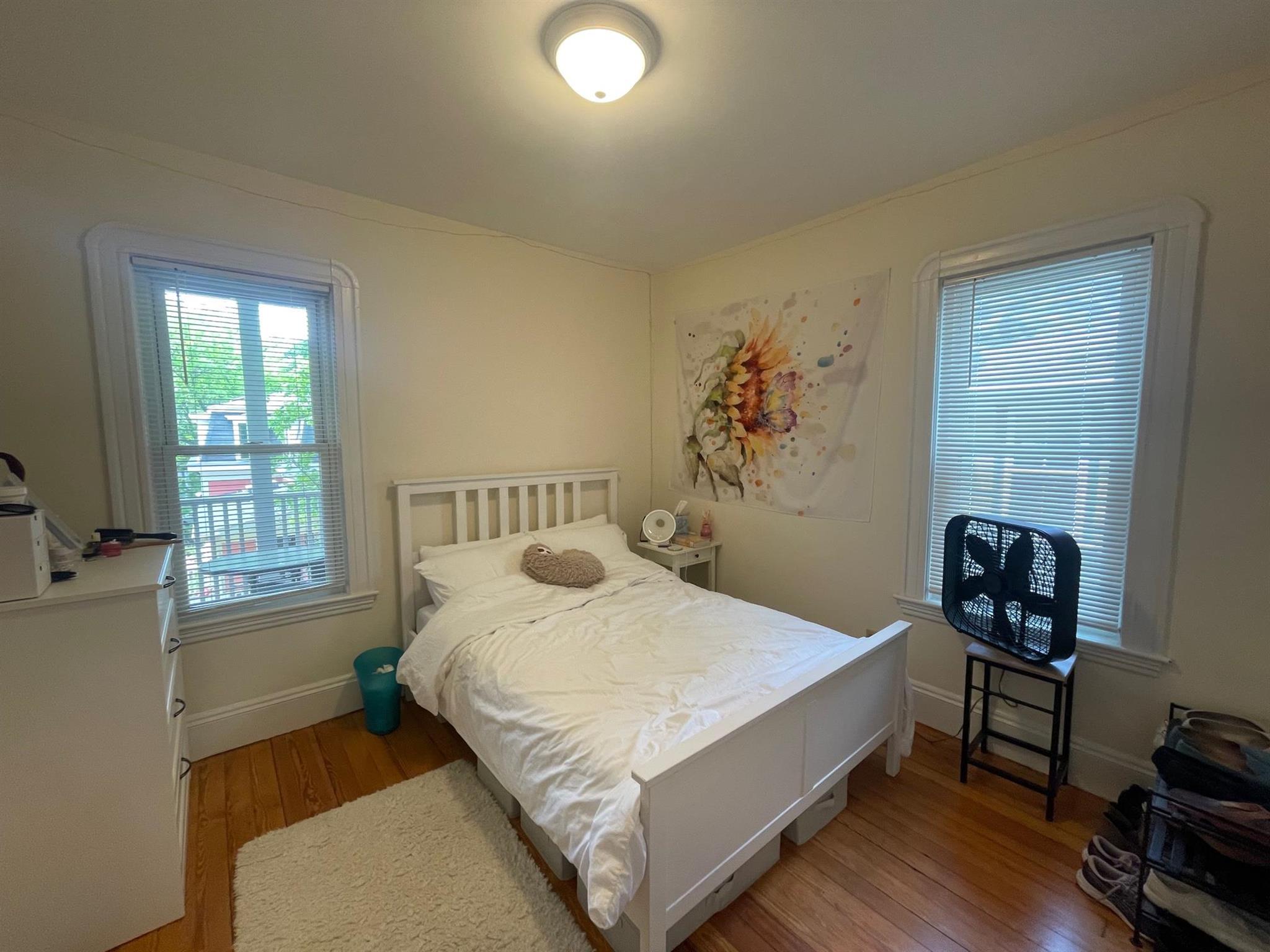 10 Chandler St, Davis Square