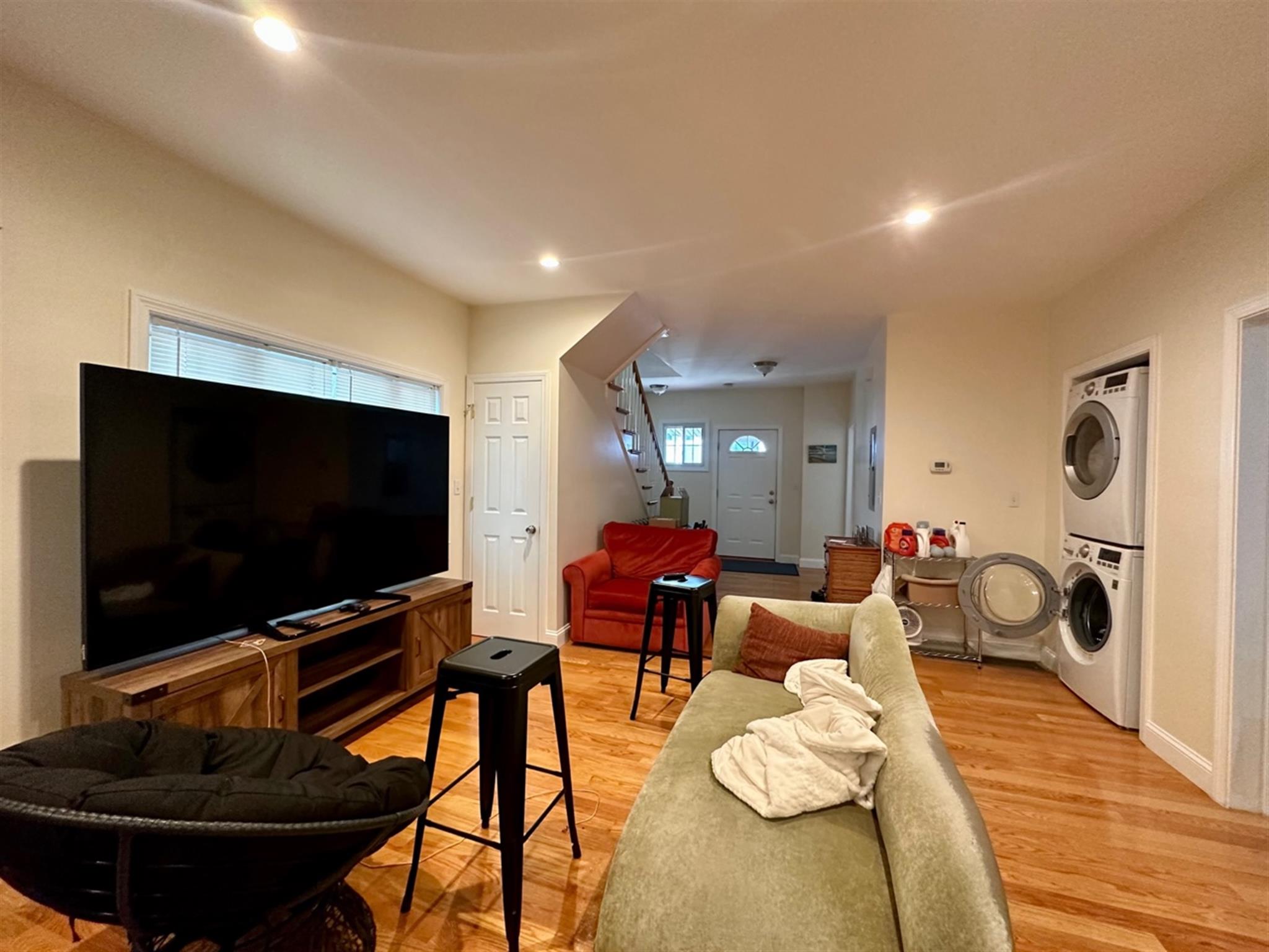 119 Morrison Ave, Davis Square