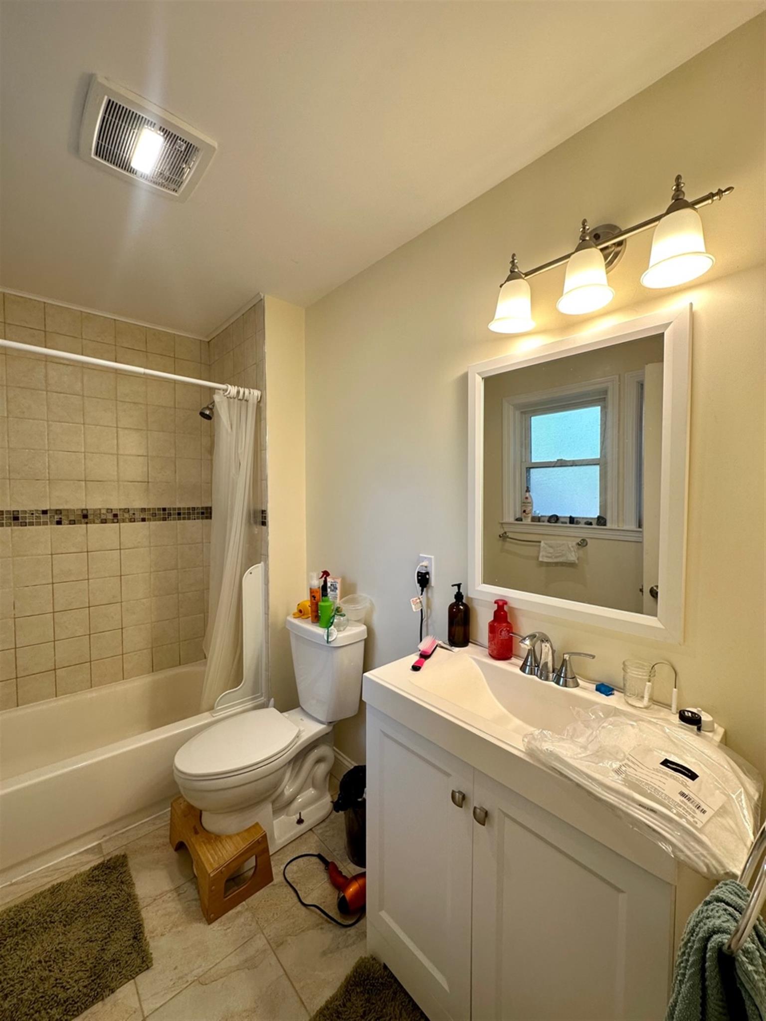 119 Morrison Ave, Davis Square