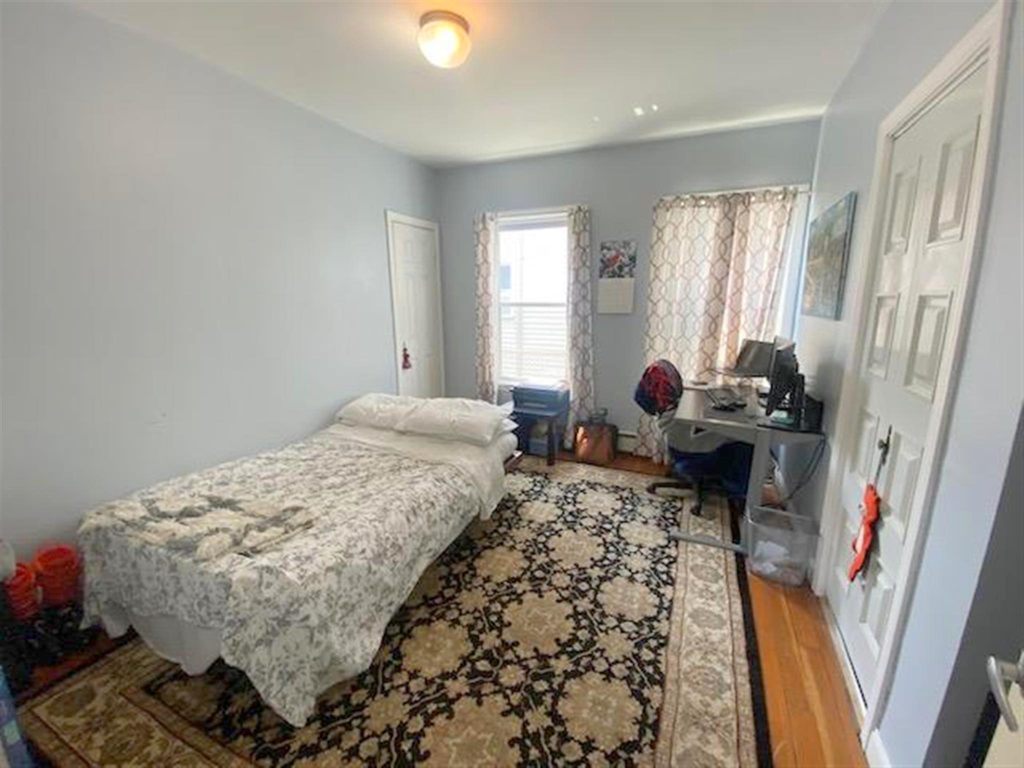 51 Bowen Ave, Medford