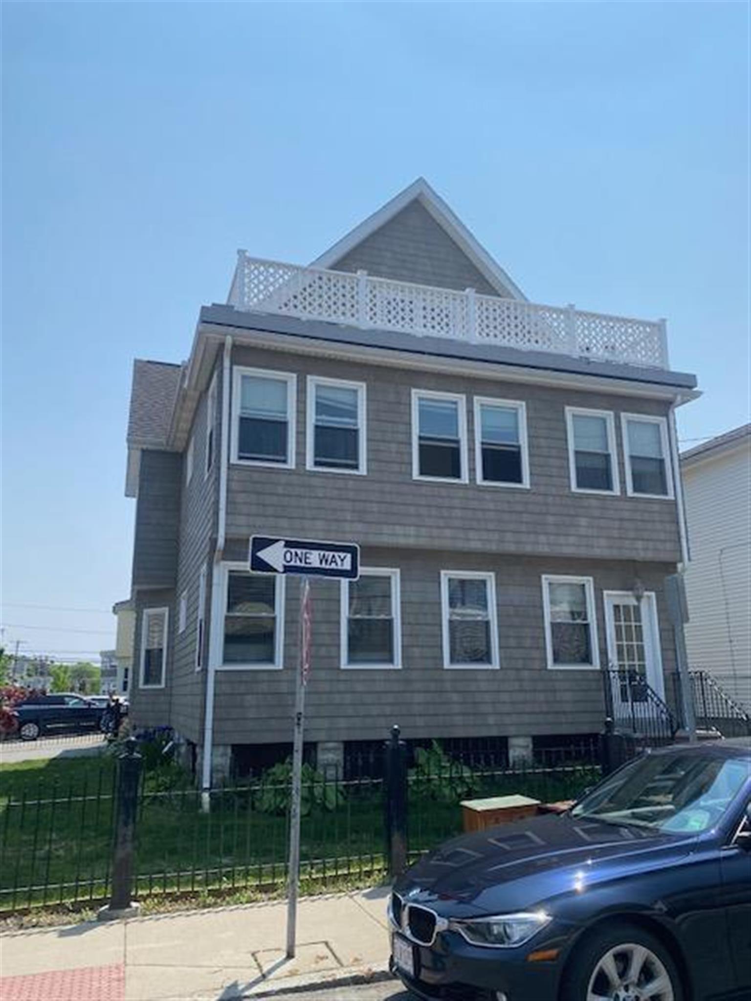 51 Bowen Ave, Medford