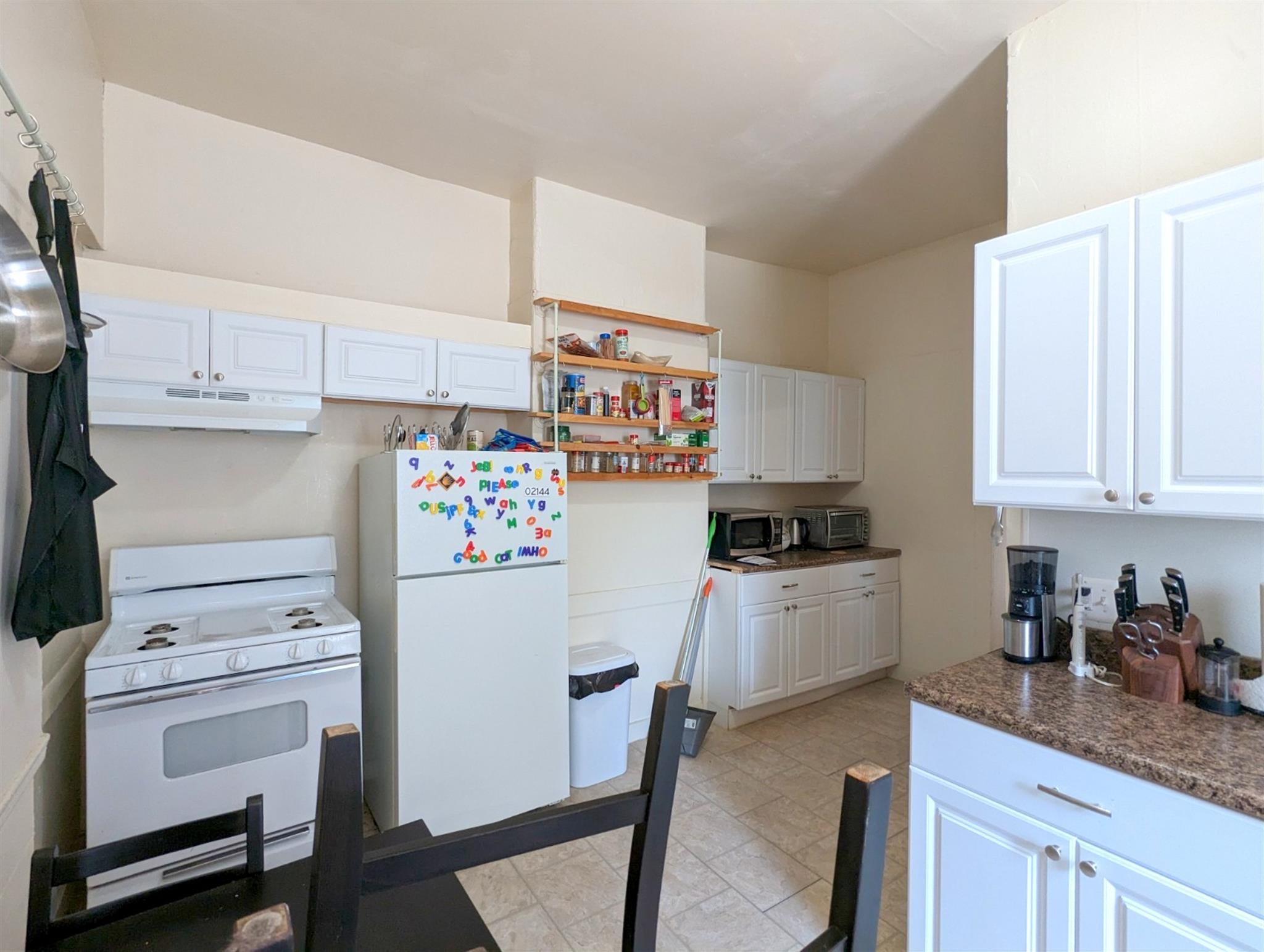 19 Cameron Ave, Davis Square