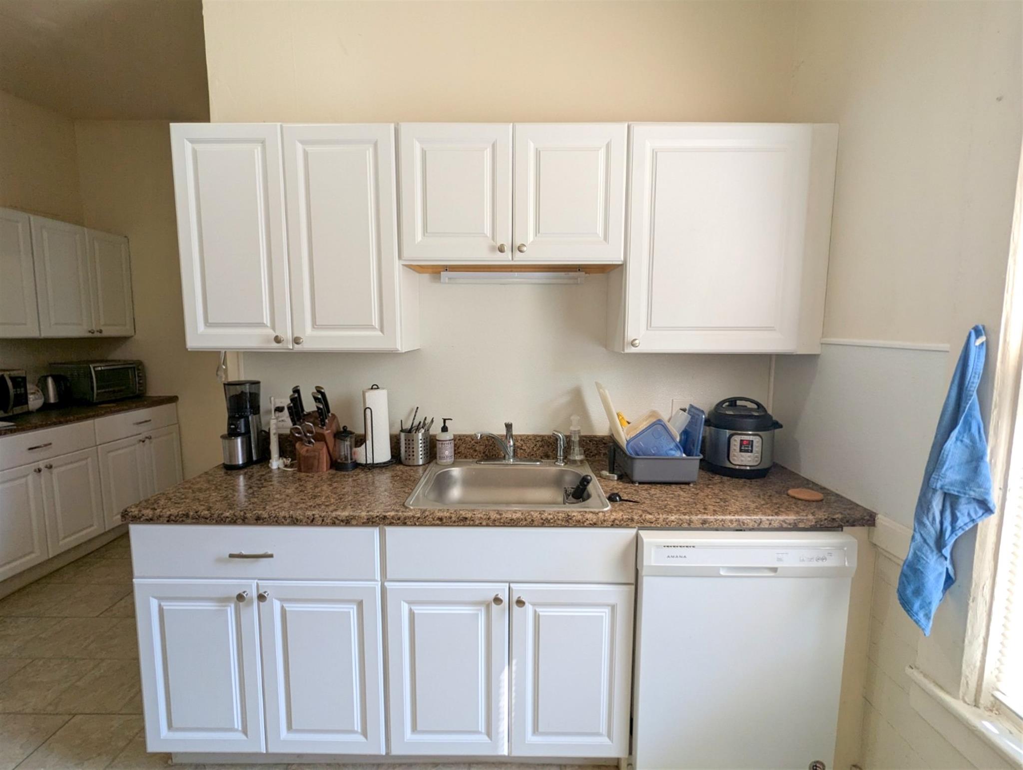 19 Cameron Ave, Davis Square