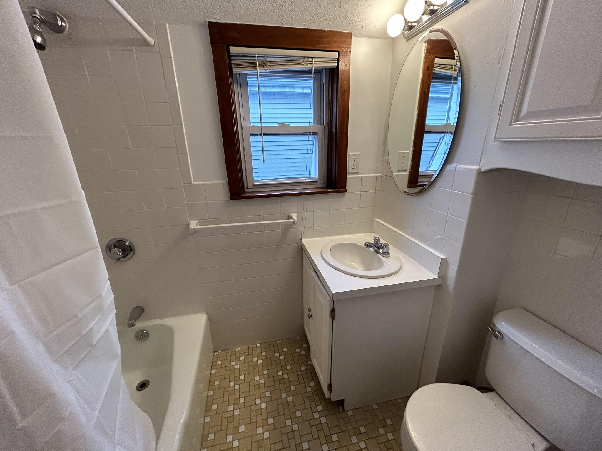 86 Medford St, Magoun Square