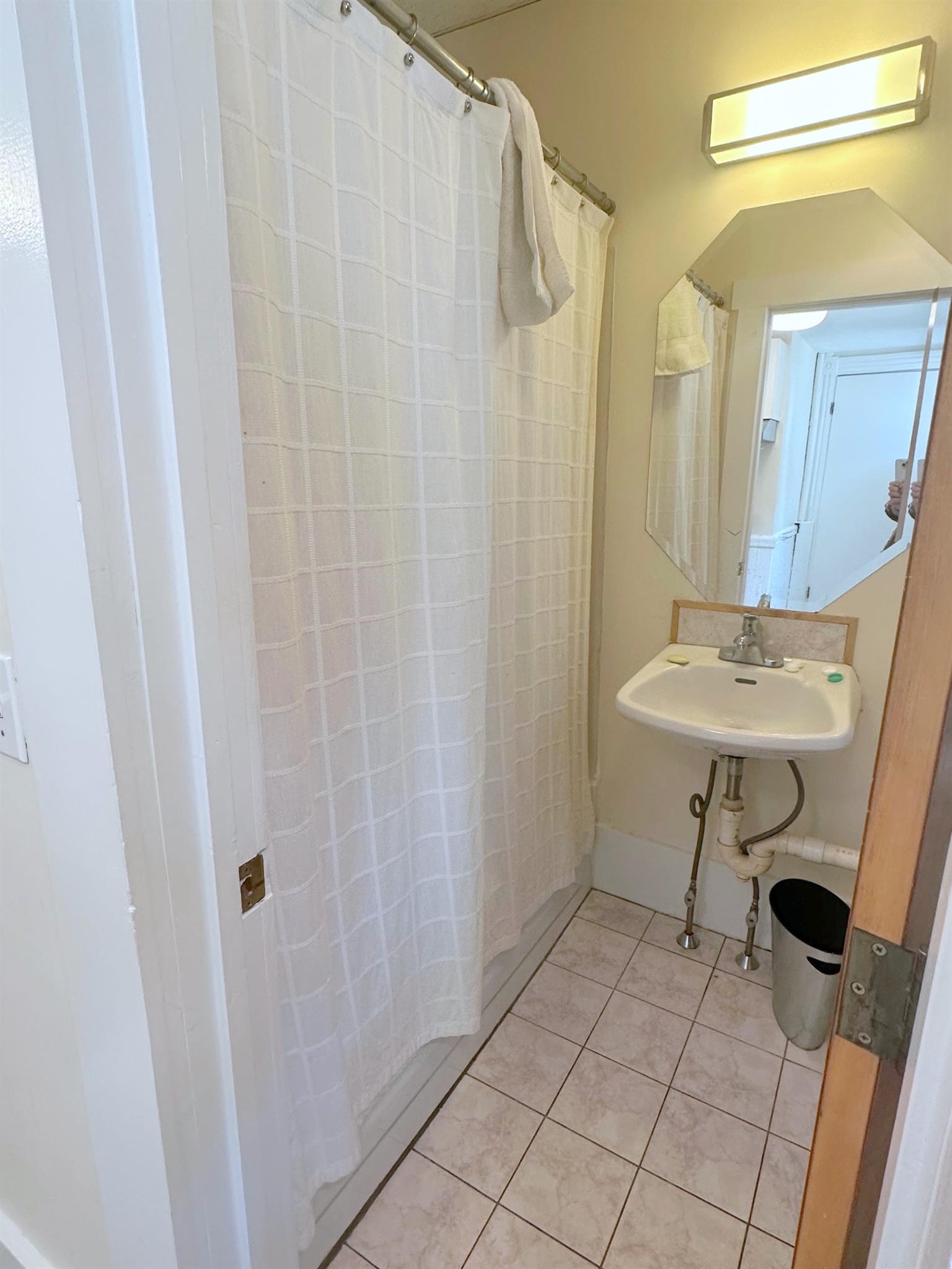 3 Moore St, Davis Square