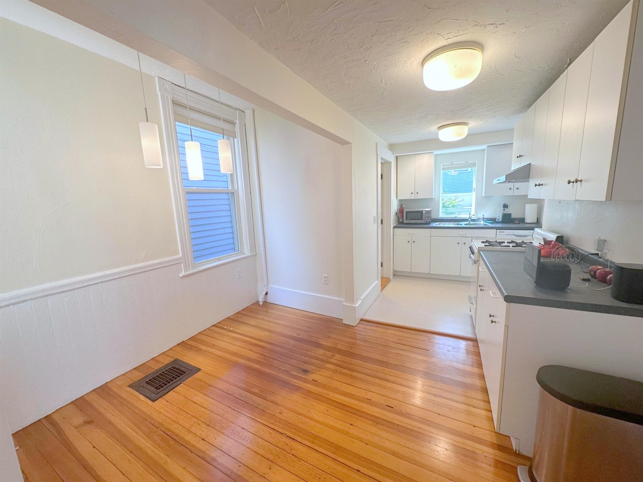 3 Moore St, Davis Square