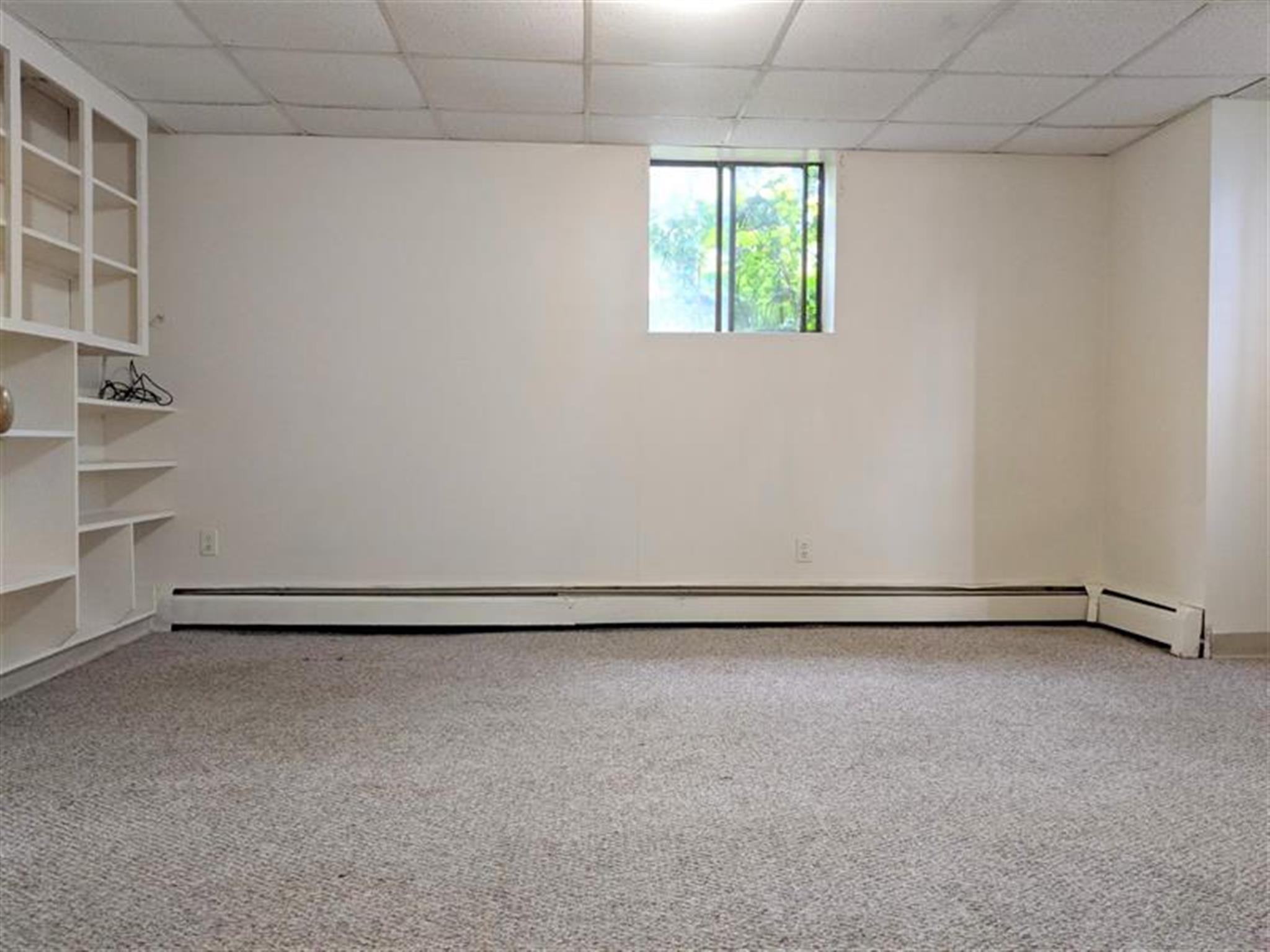 19 Cameron Ave, Davis Square