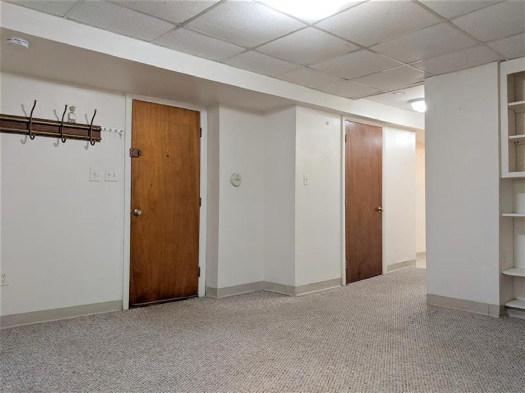 19 Cameron Ave, Davis Square