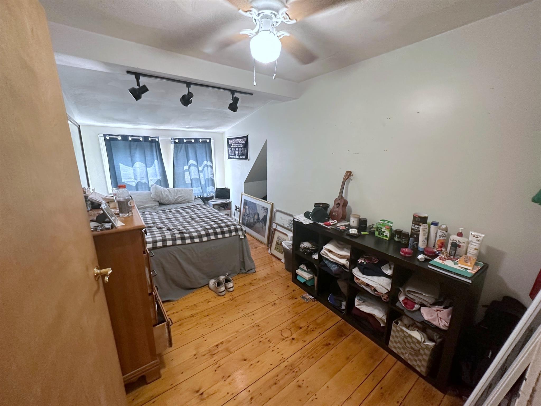 1230 Broadway, Teele Square