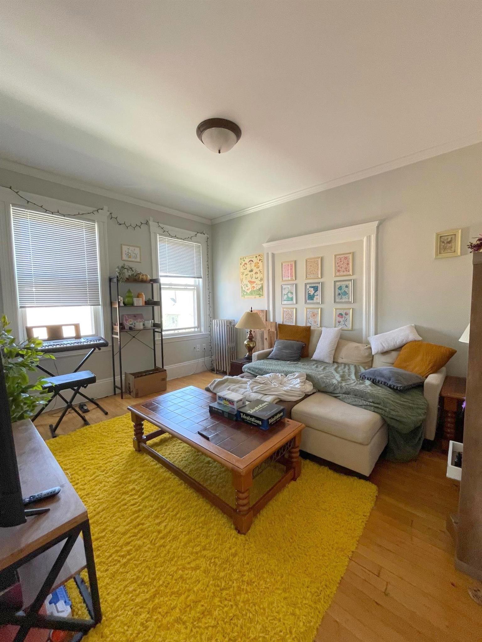 15 Farragut Ave, Teele Square