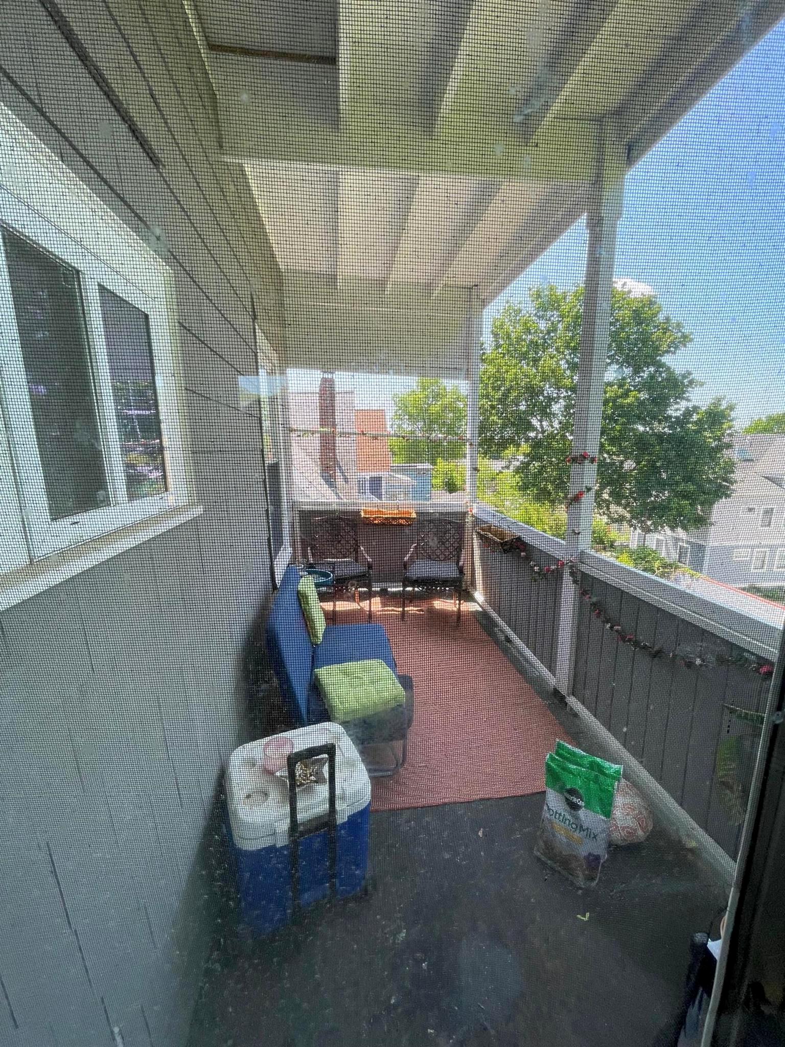 15 Farragut Ave, Teele Square