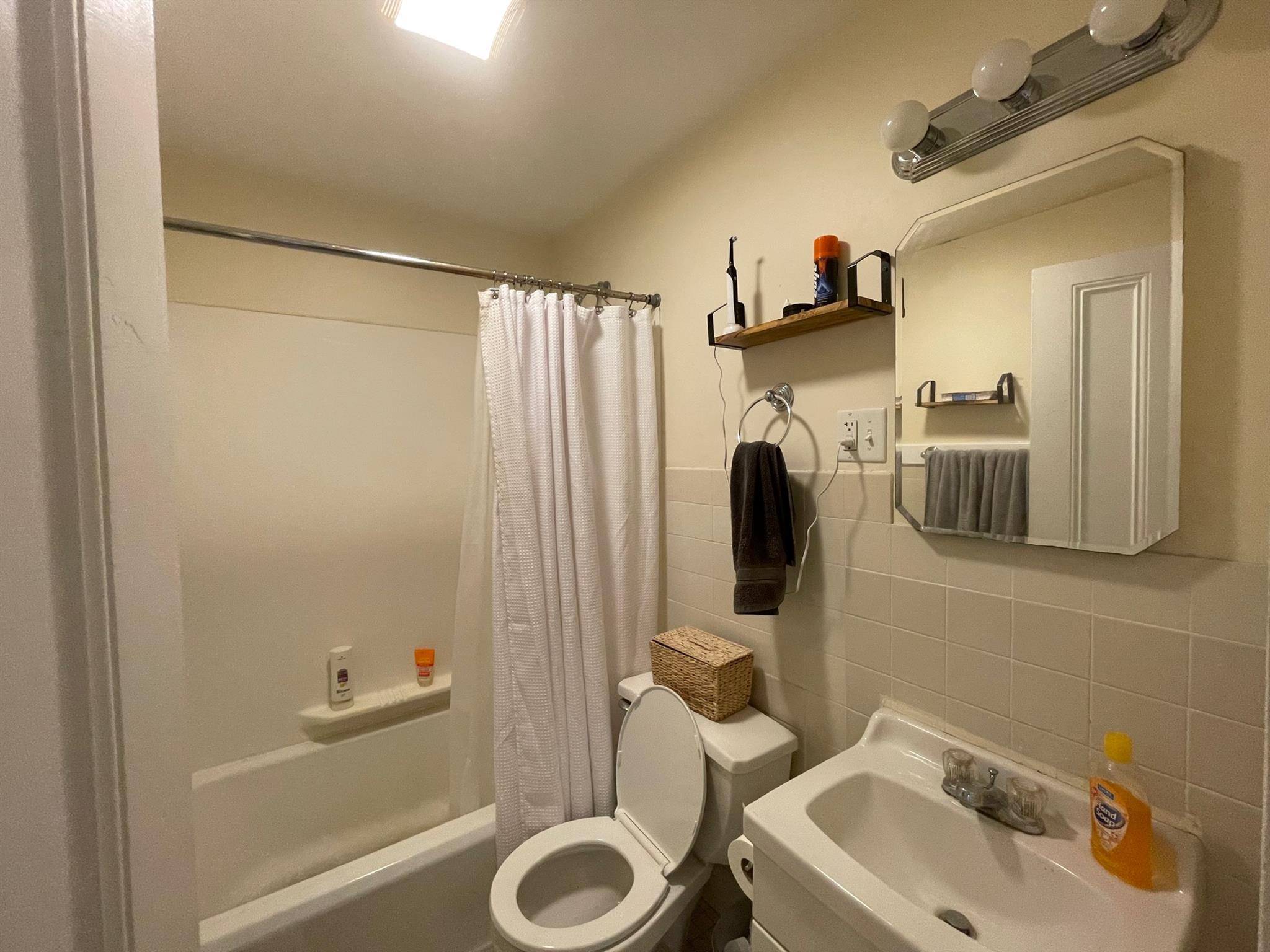 55 Adams St, Prospect Hill