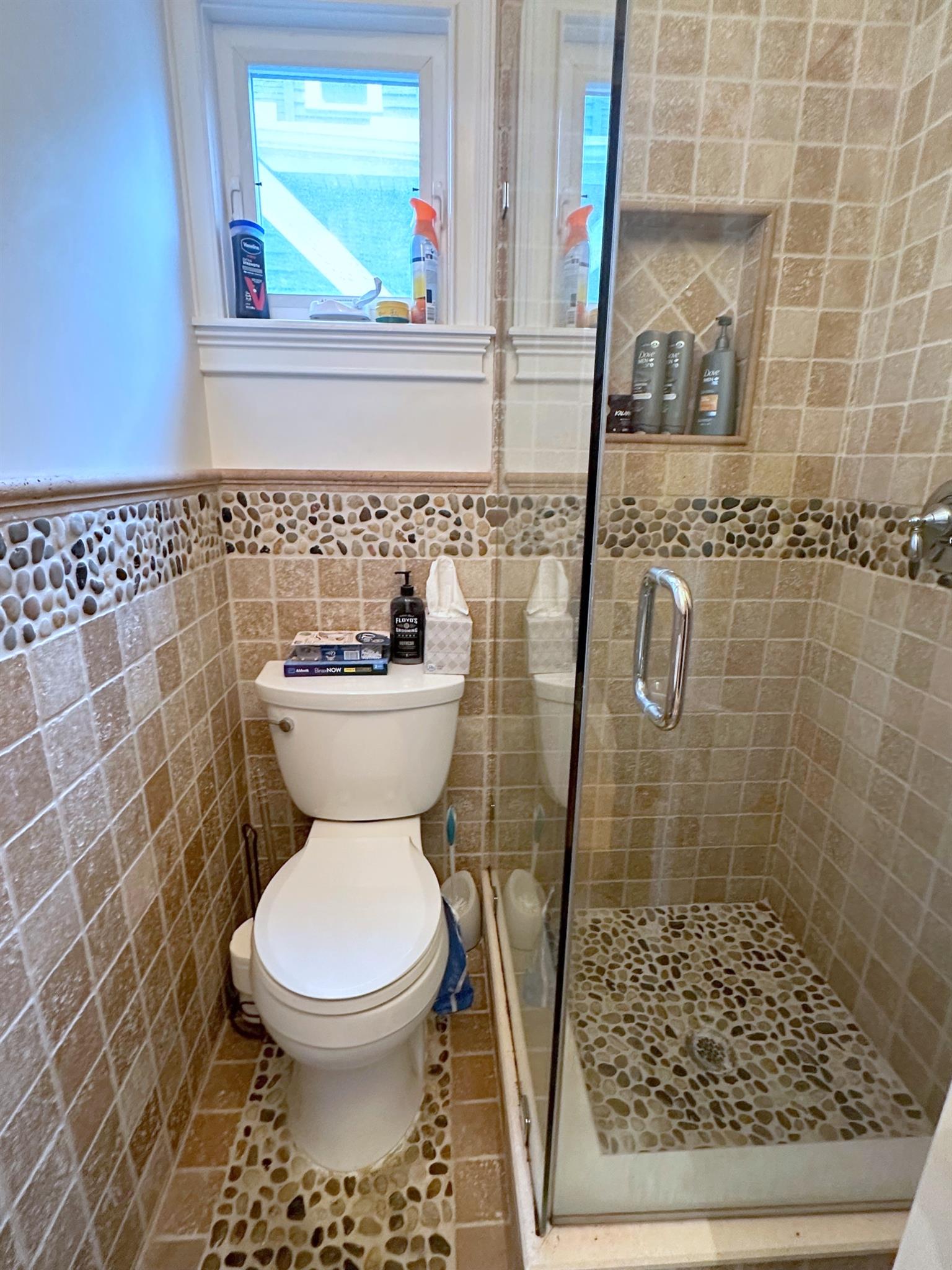 57 Greenleaf Ave, Medford