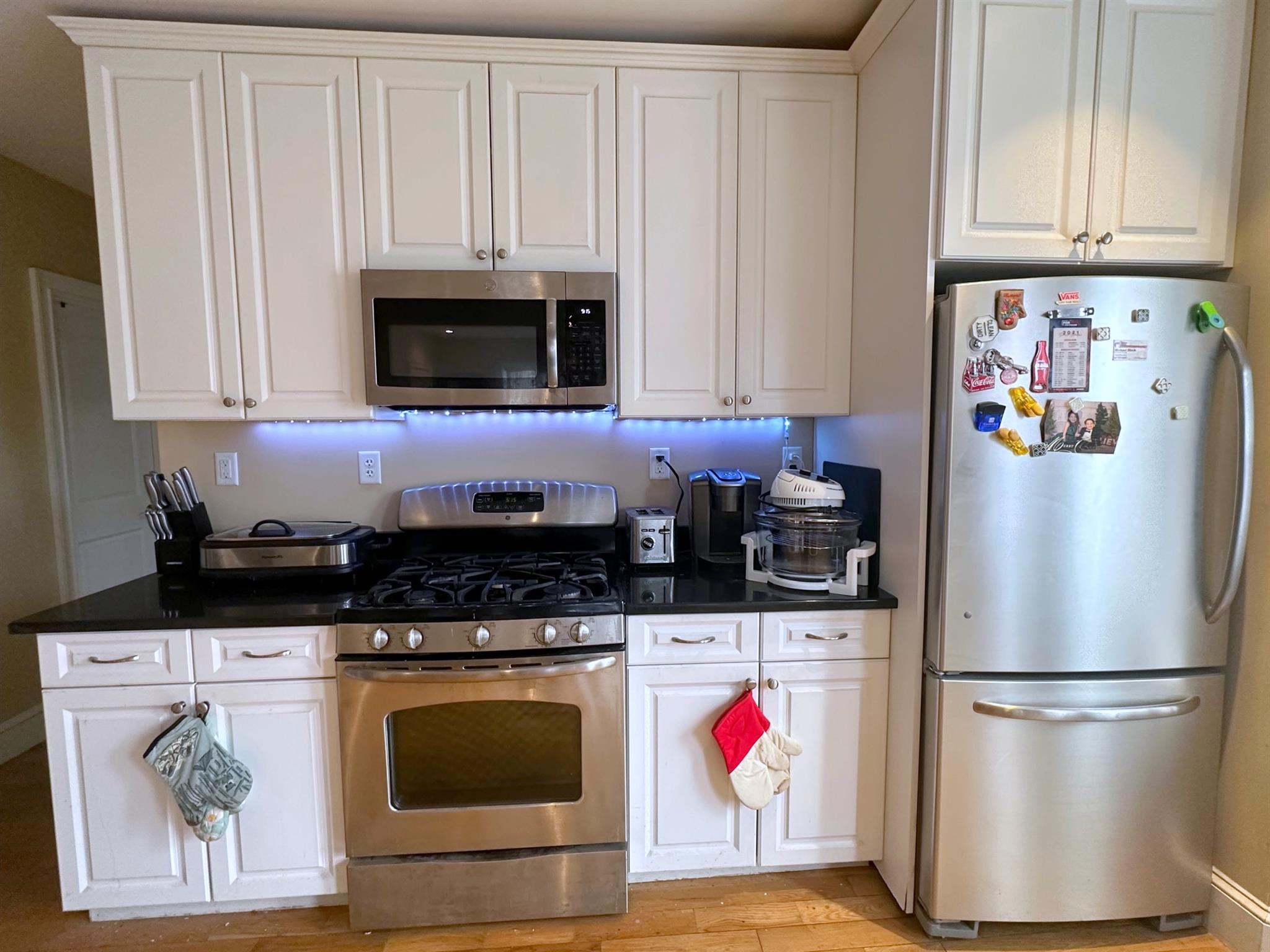 57 Greenleaf Ave, Medford