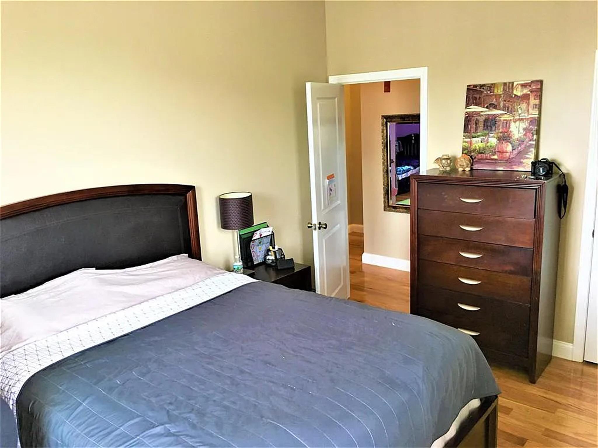 910 Saratoga St, East Boston