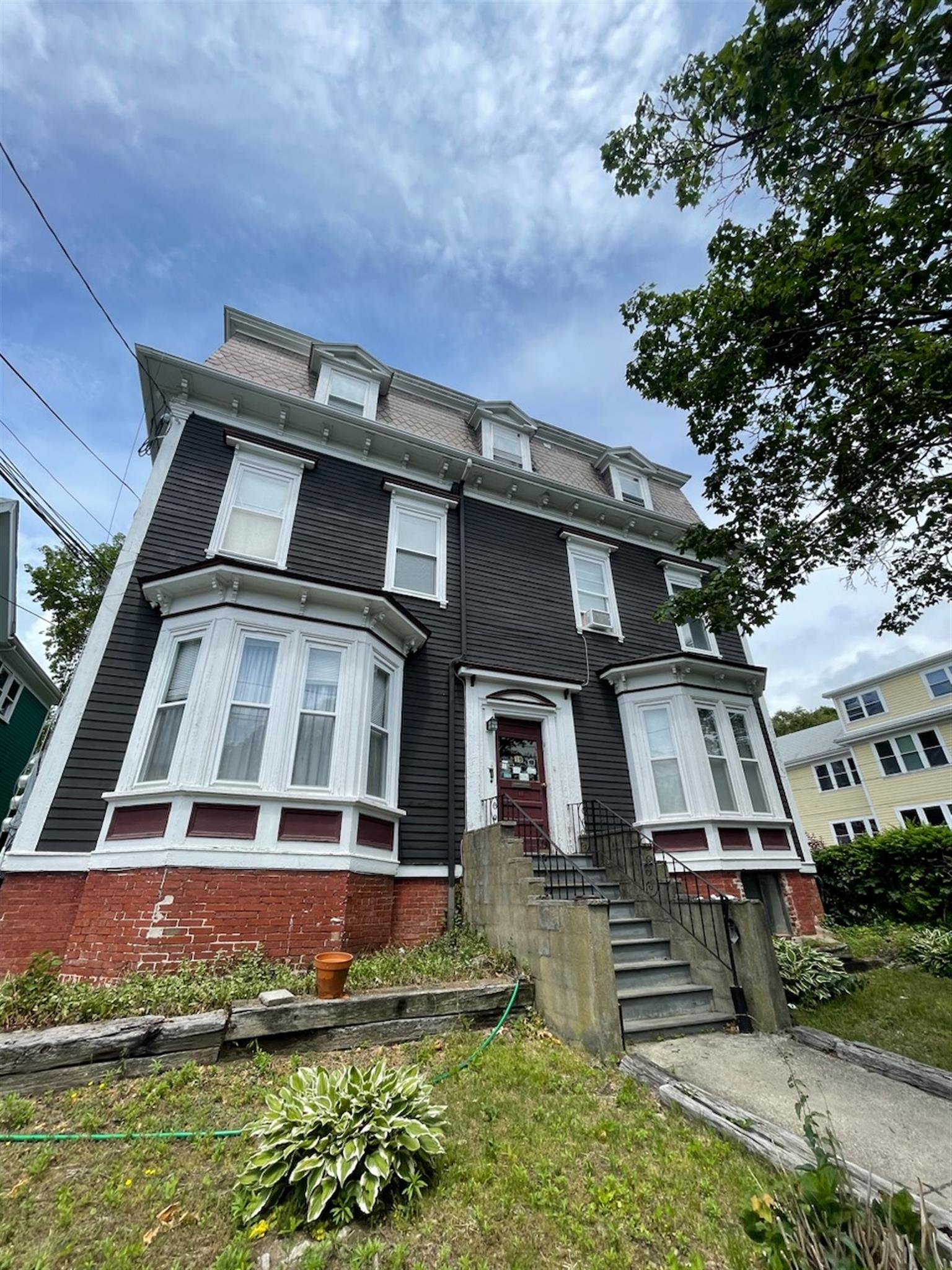 19 Cameron Ave, Davis Square