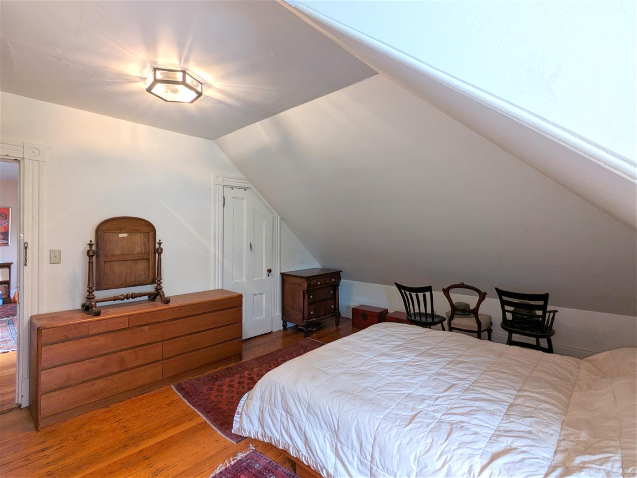 81 Highland Ave, Mid Cambridge