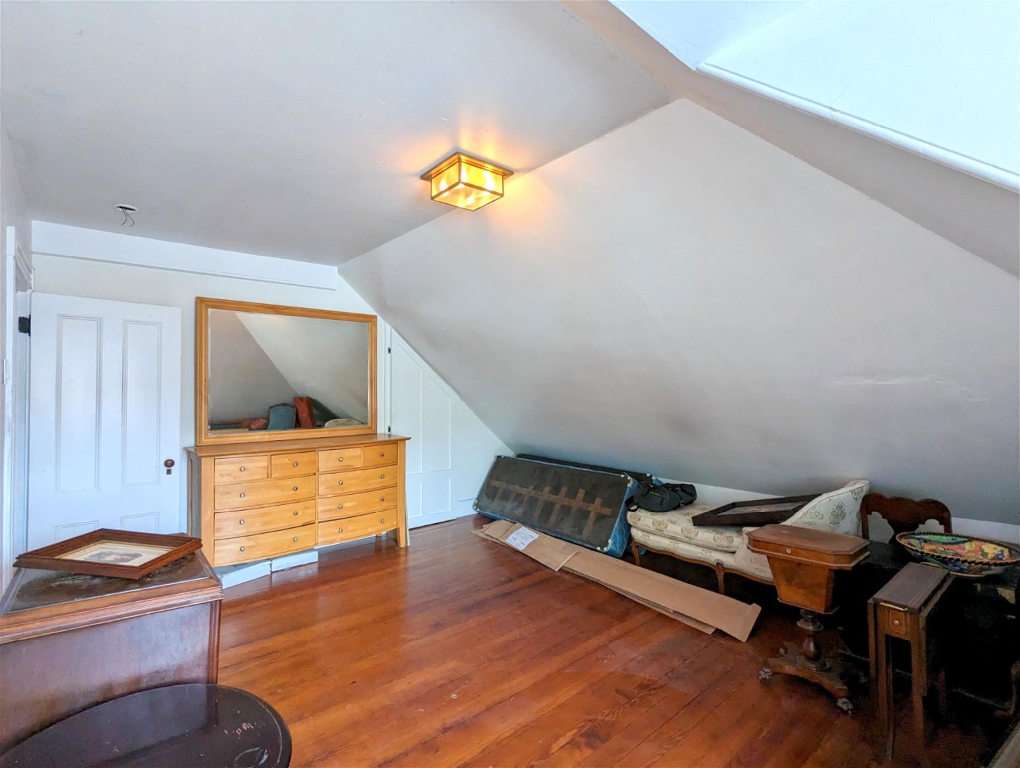 81 Highland Ave, Mid Cambridge