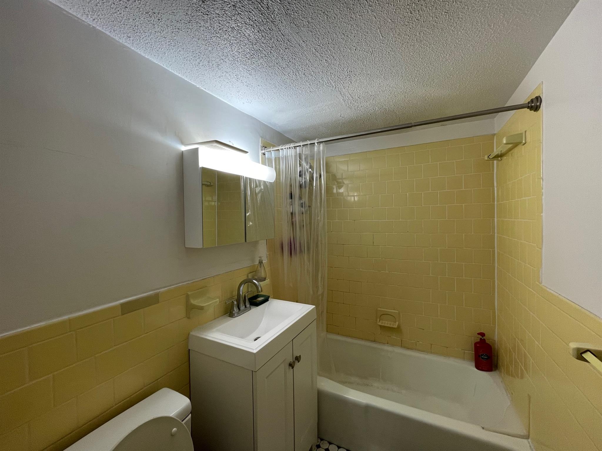 20 Hubbard Ave, Porter Square