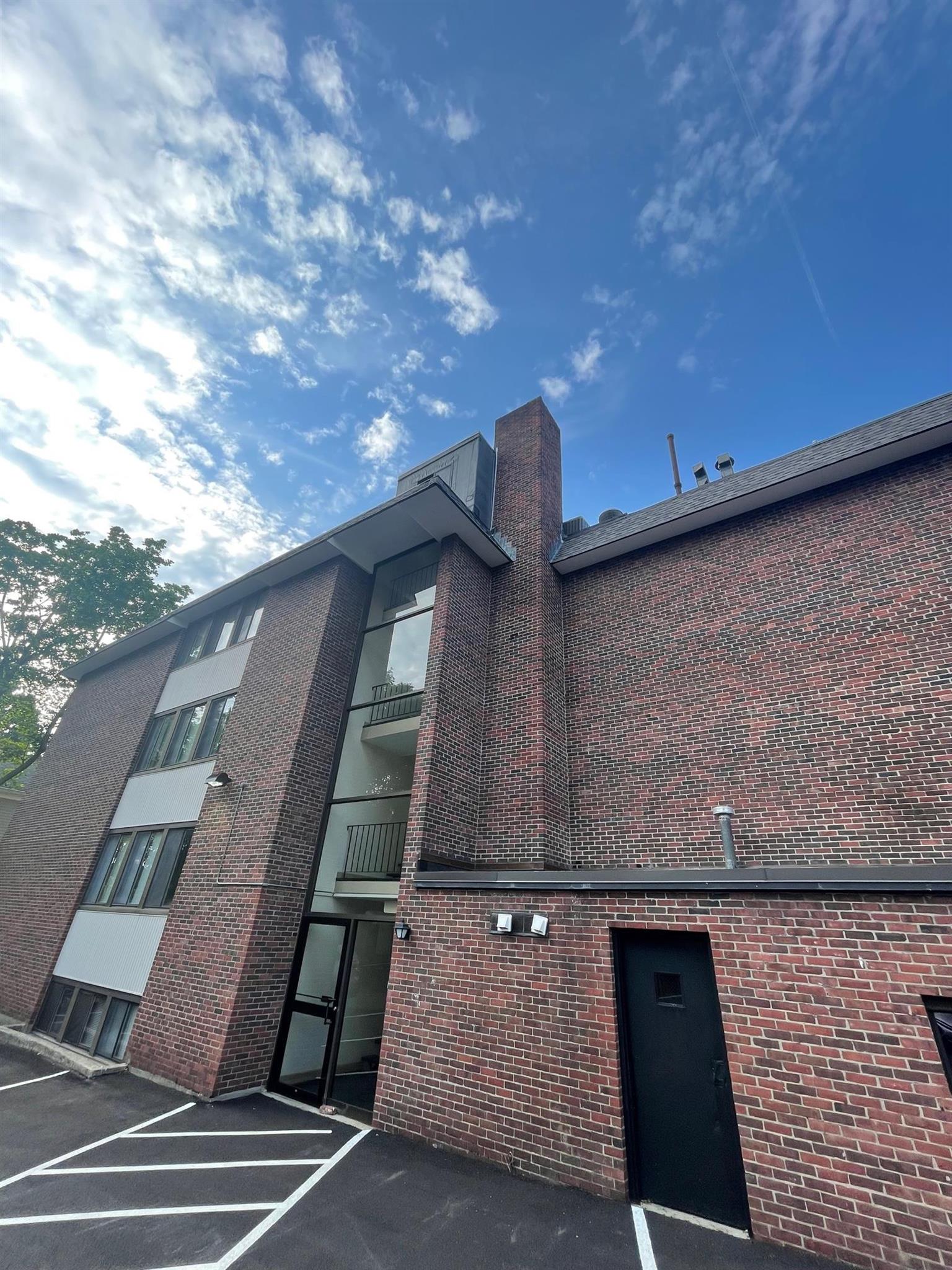 20 Hubbard Ave, Porter Square