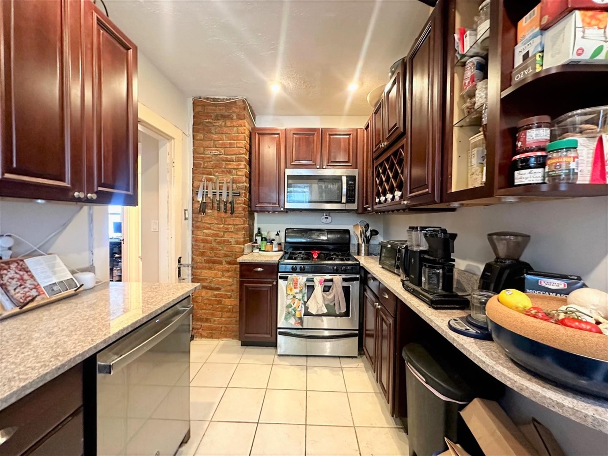 117 Yorktown St, Teele Square