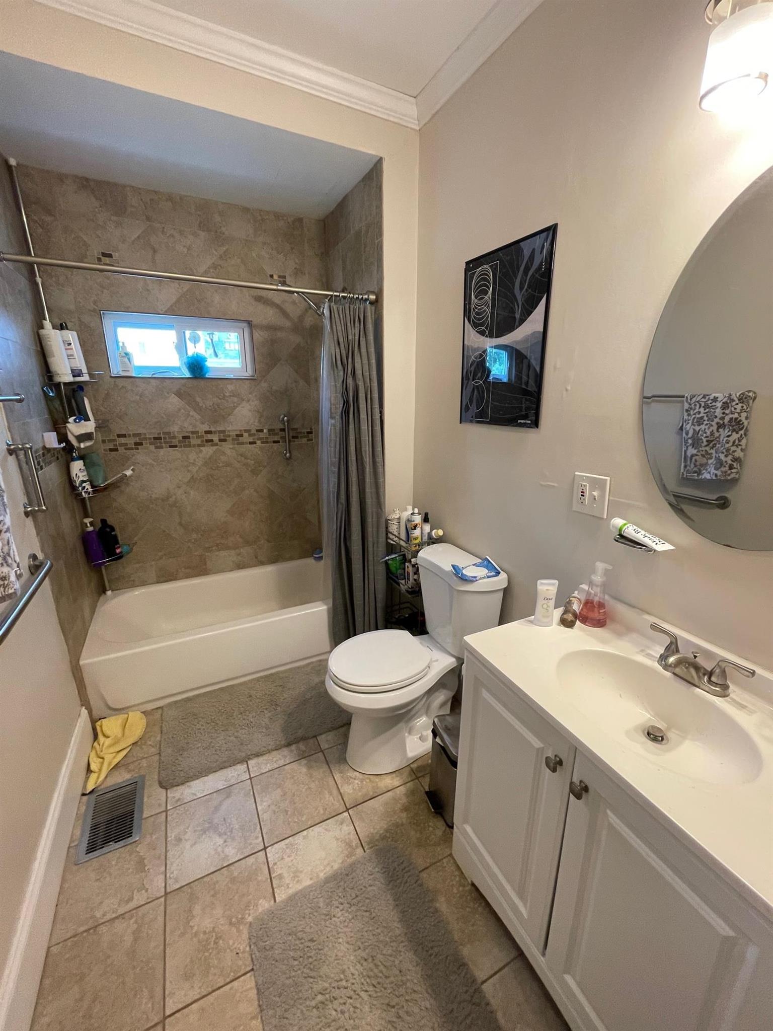 94 Central Ave, Medford