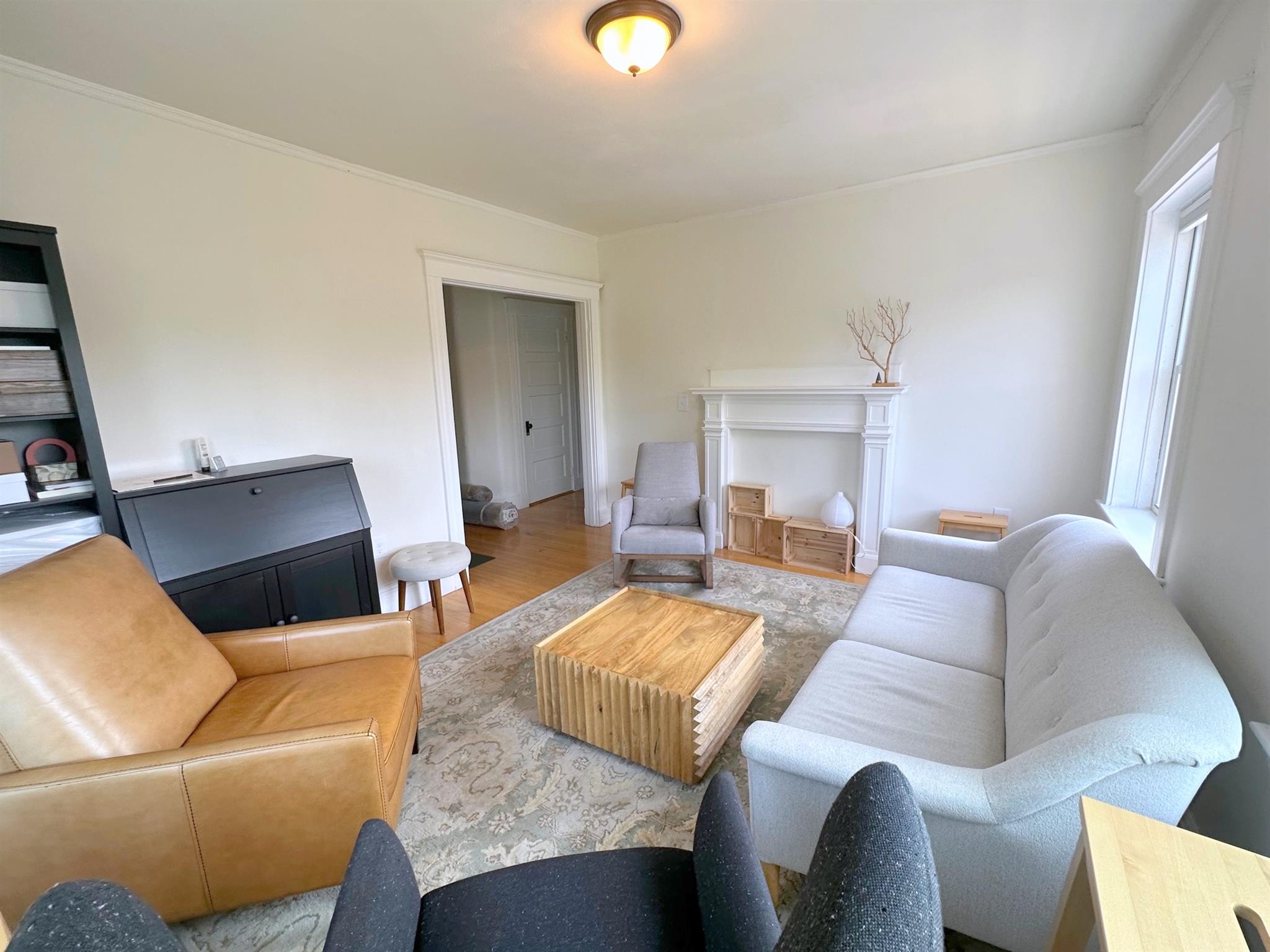 271 Huron Ave, Huron Village