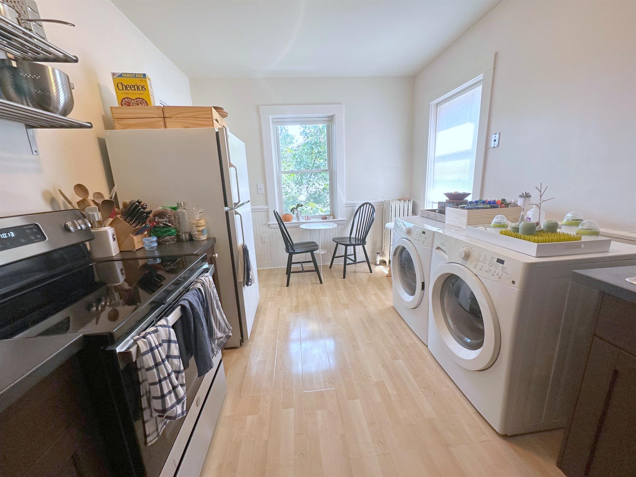 271 Huron Ave, Huron Village