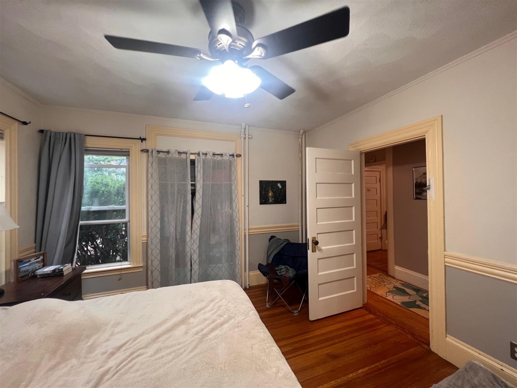 106 College Ave, Tufts