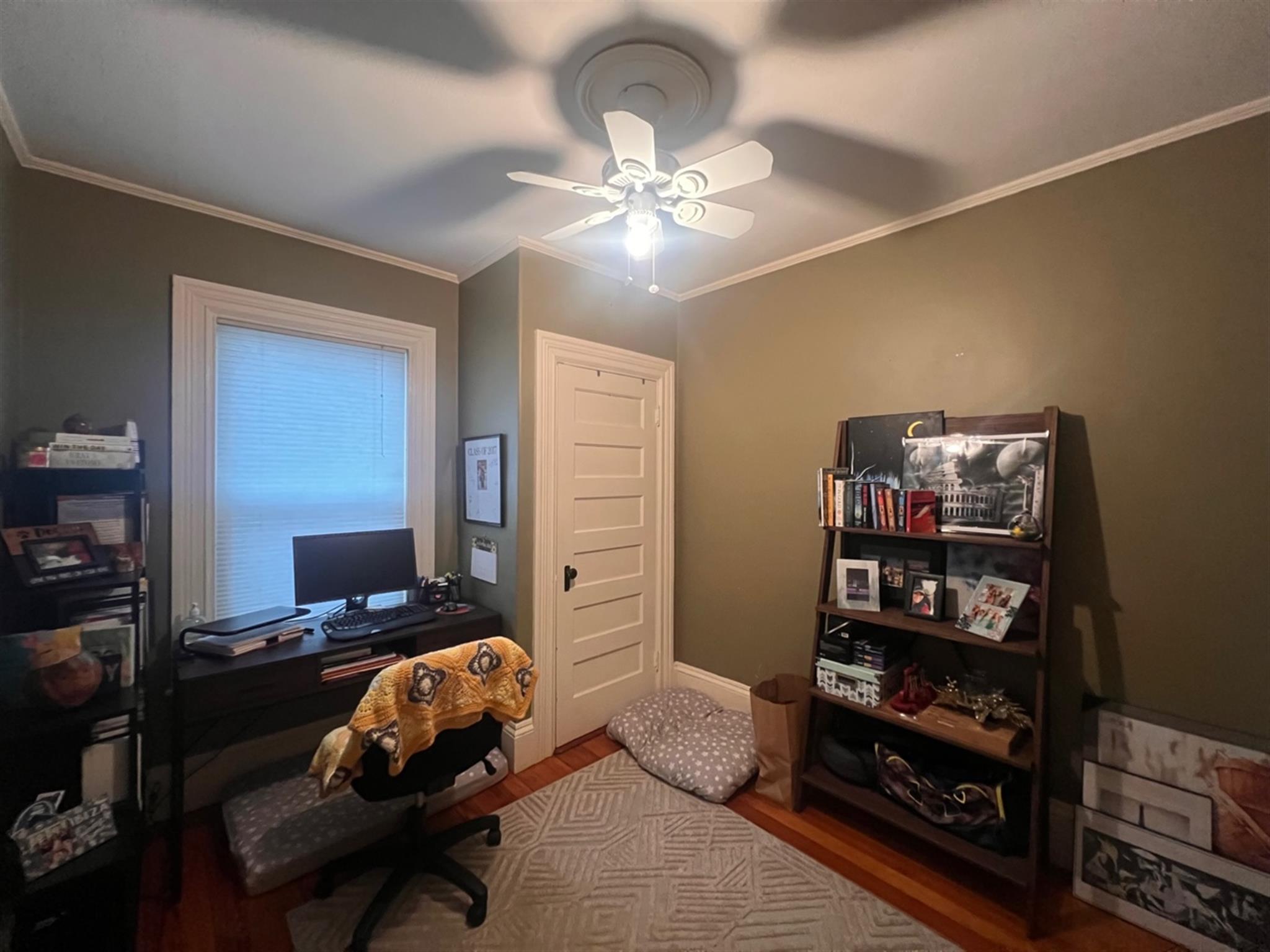 106 College Ave, Tufts