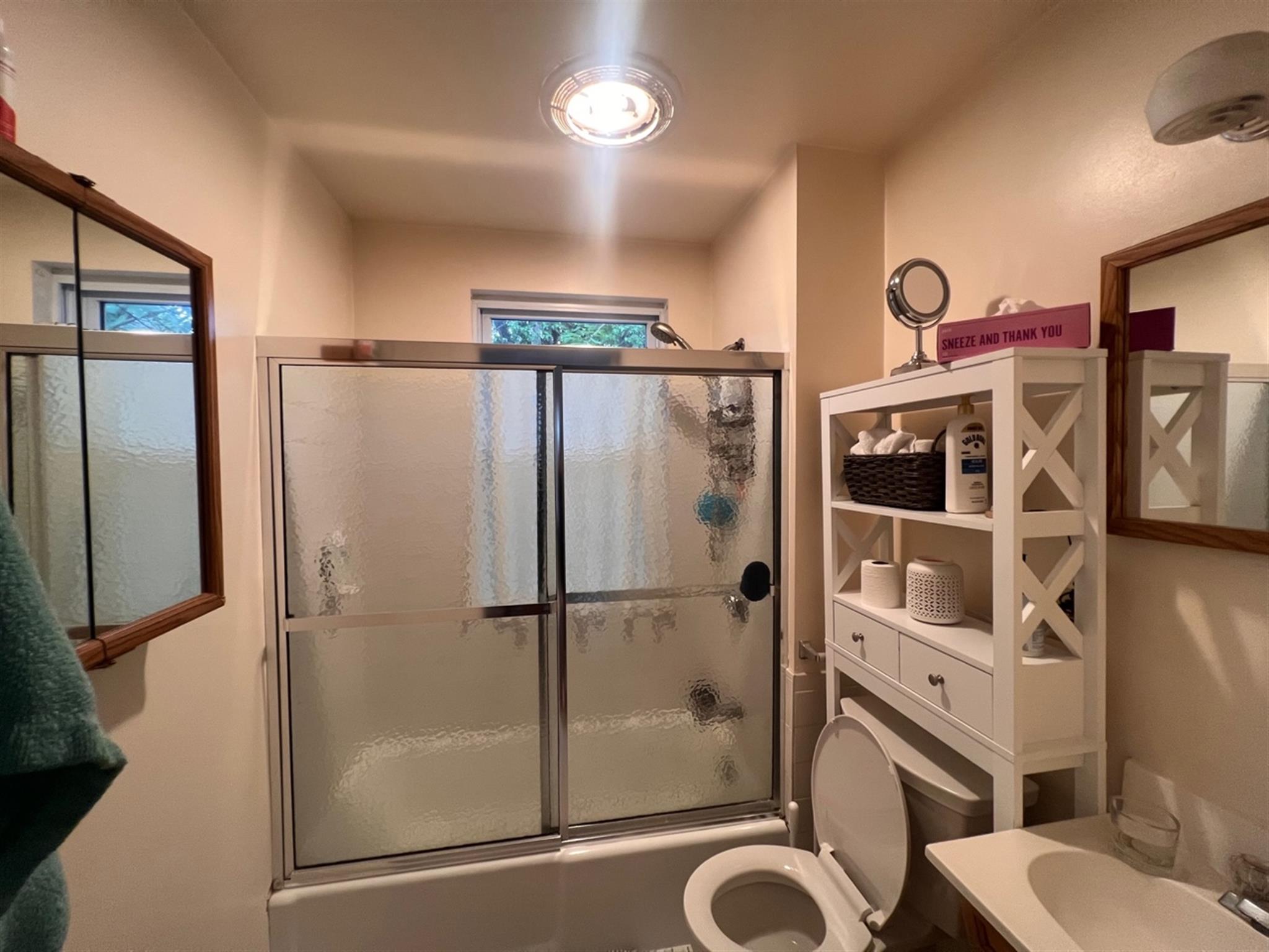 106 College Ave, Tufts