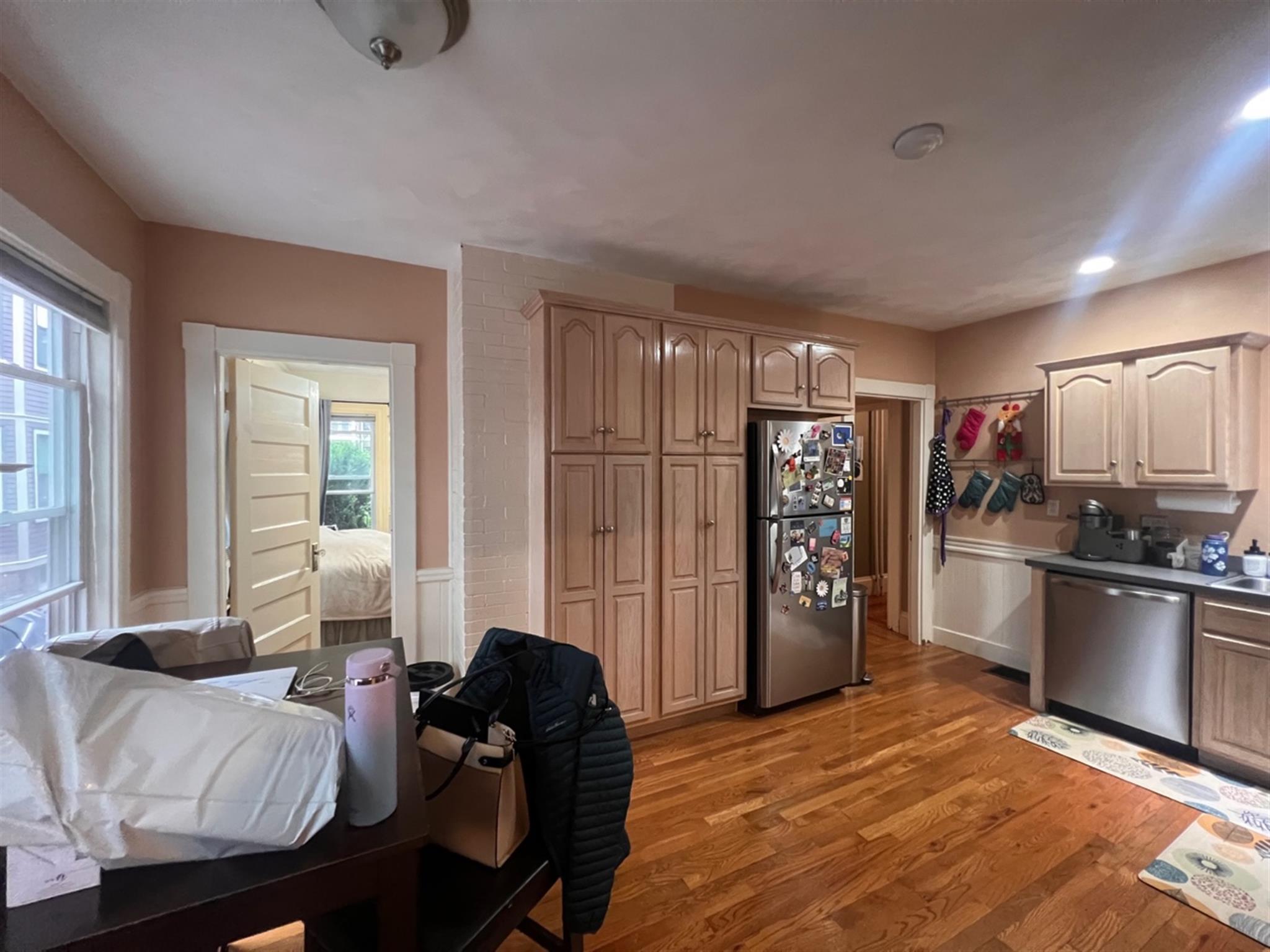 106 College Ave, Tufts