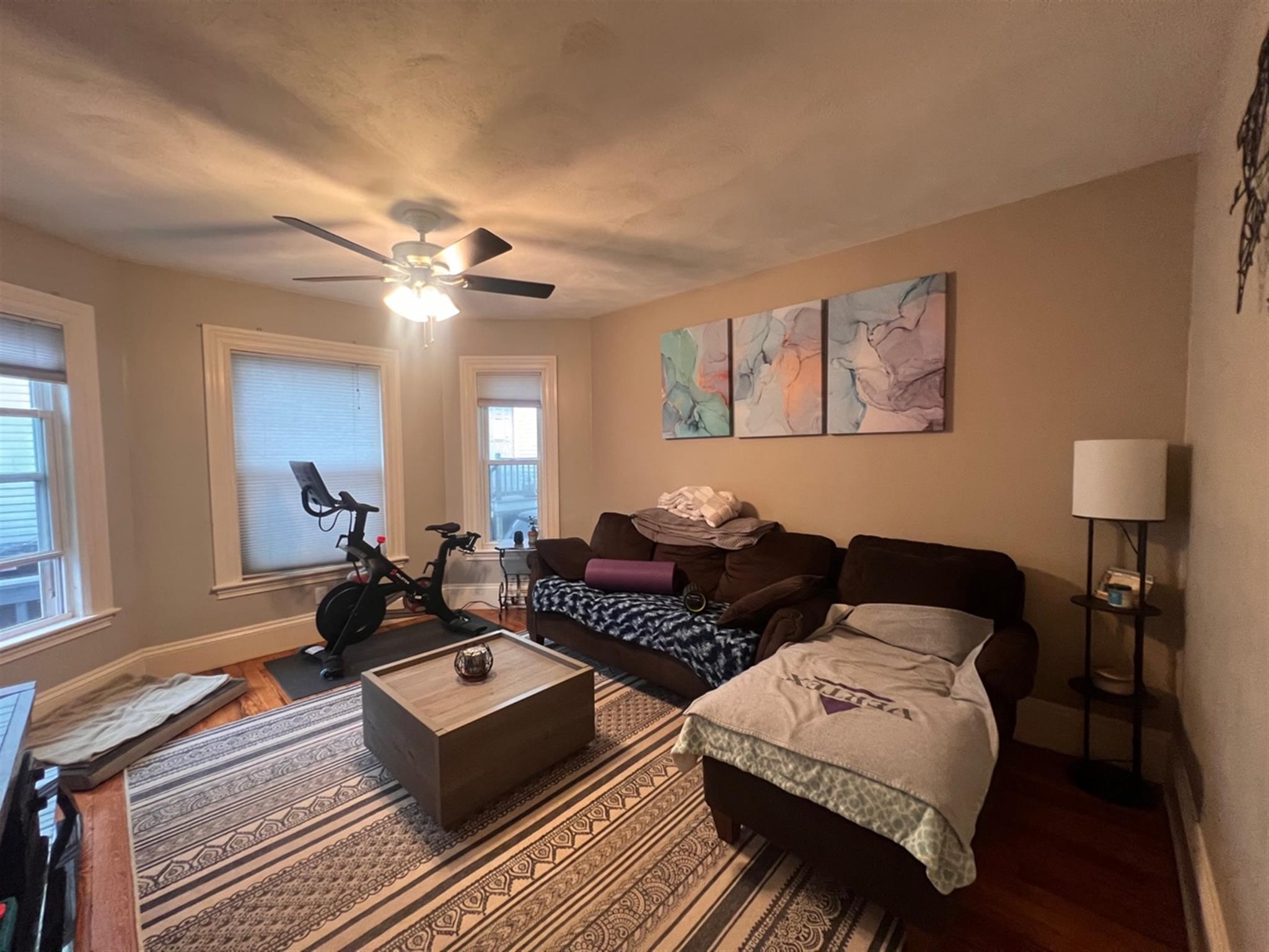 106 College Ave, Tufts