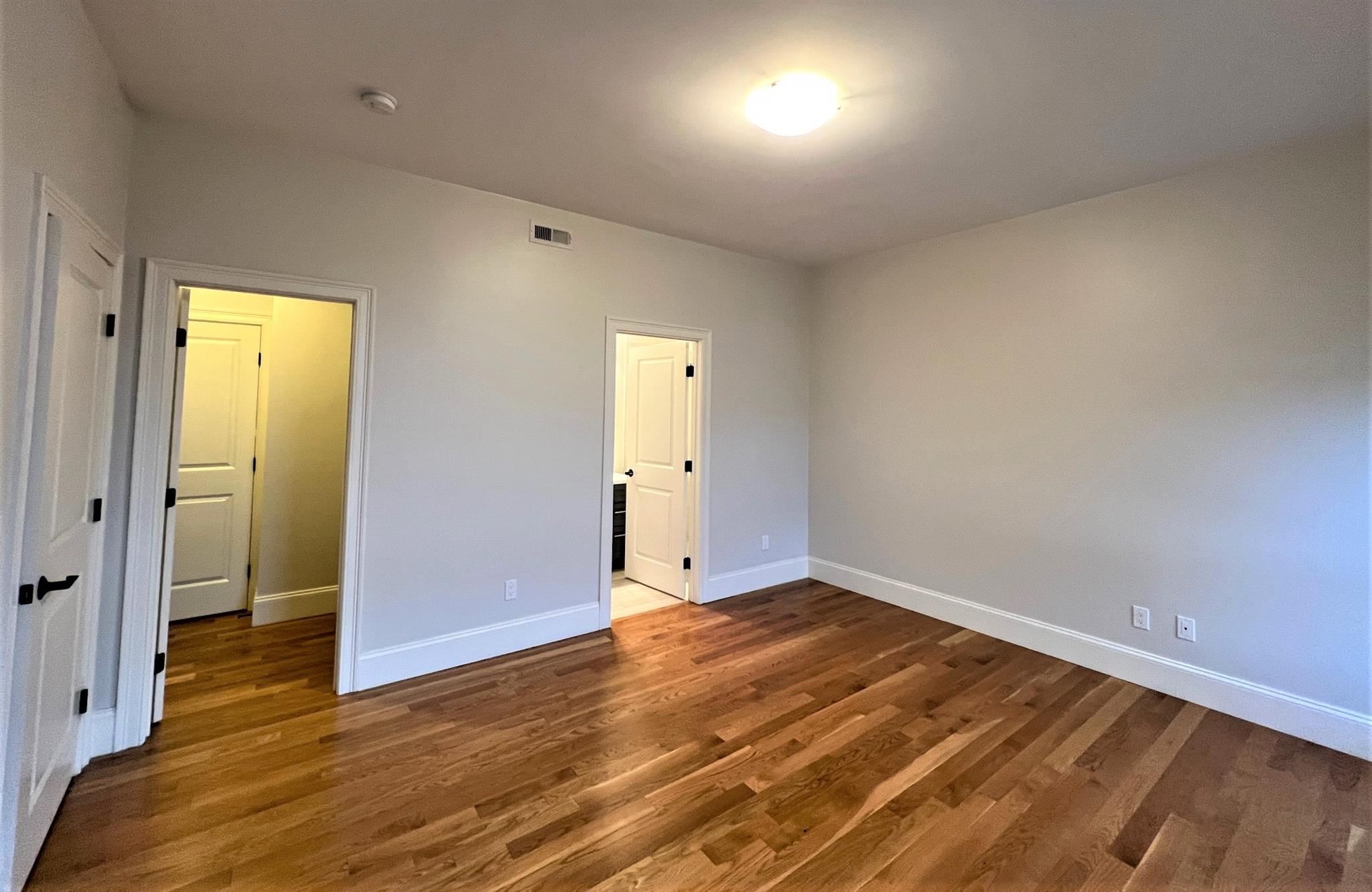 166 Hampshire St, Inman Square