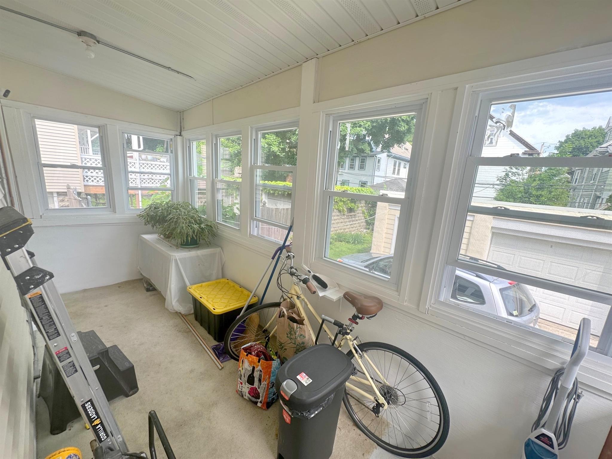 11 Mason St, Davis Square