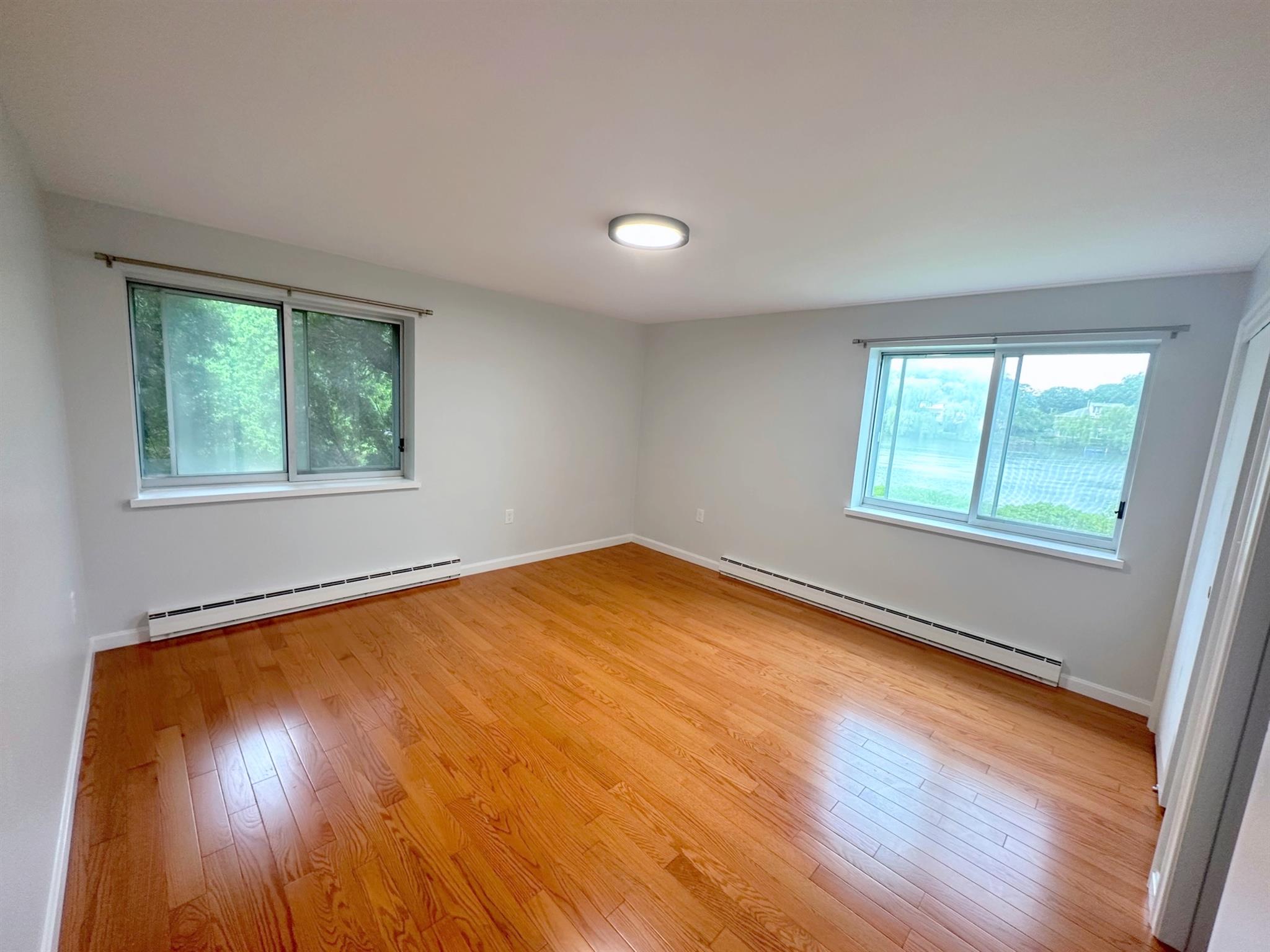 30 Hamilton Rd, Arlington