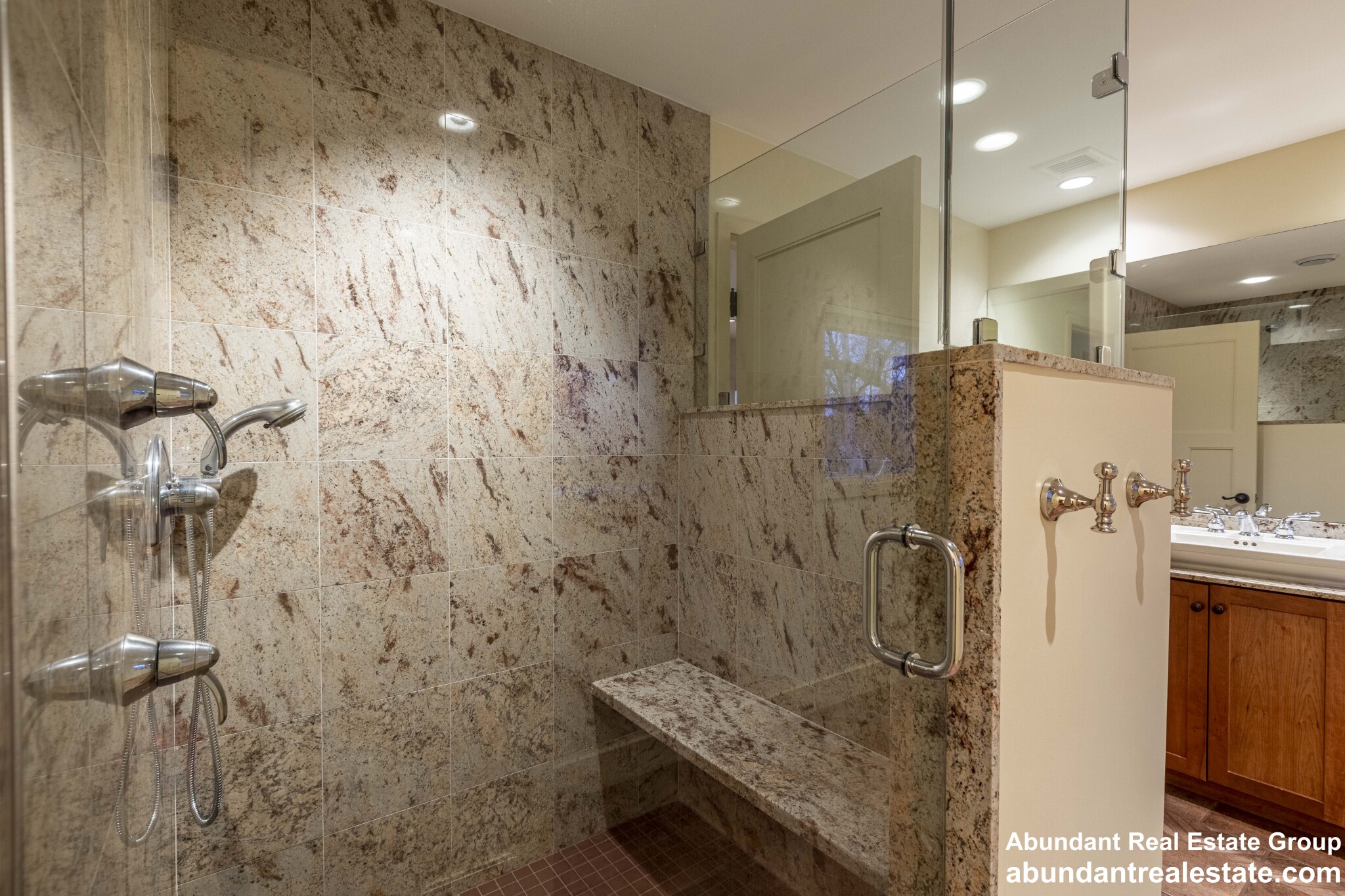 104 Spy Pond Pkwy, Arlington