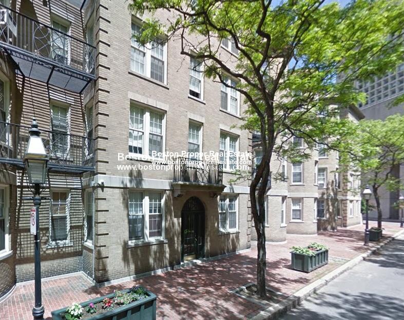 48 Clearway St, Back Bay