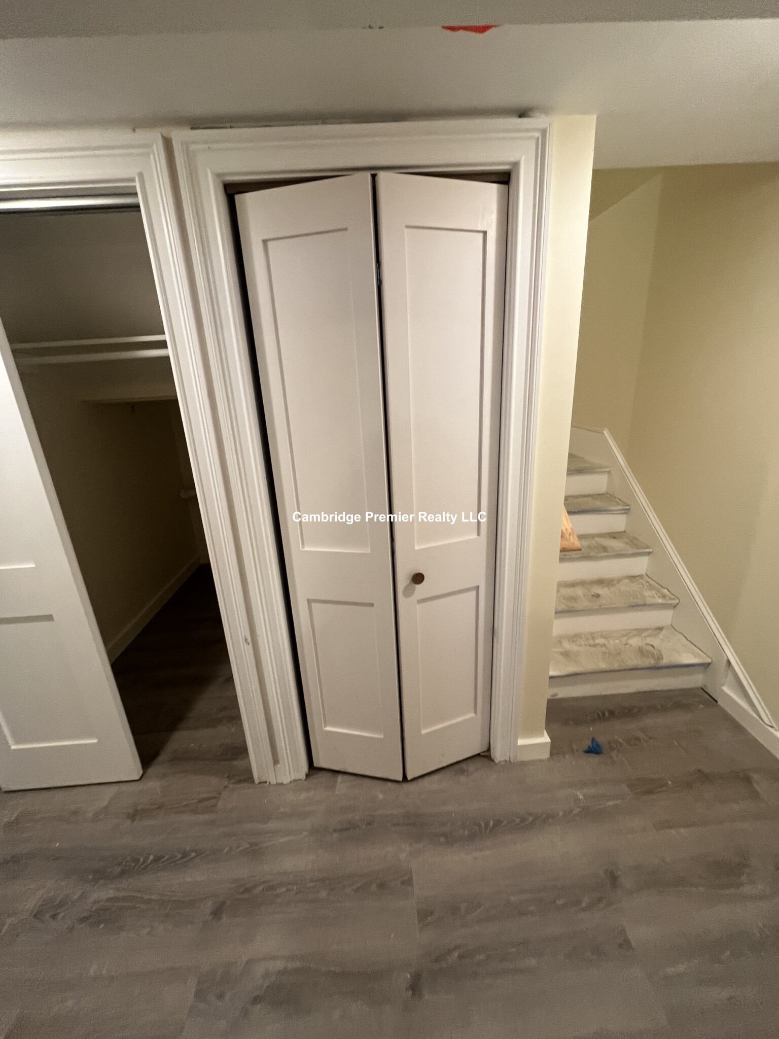 32 Putnam Ave, Riverside