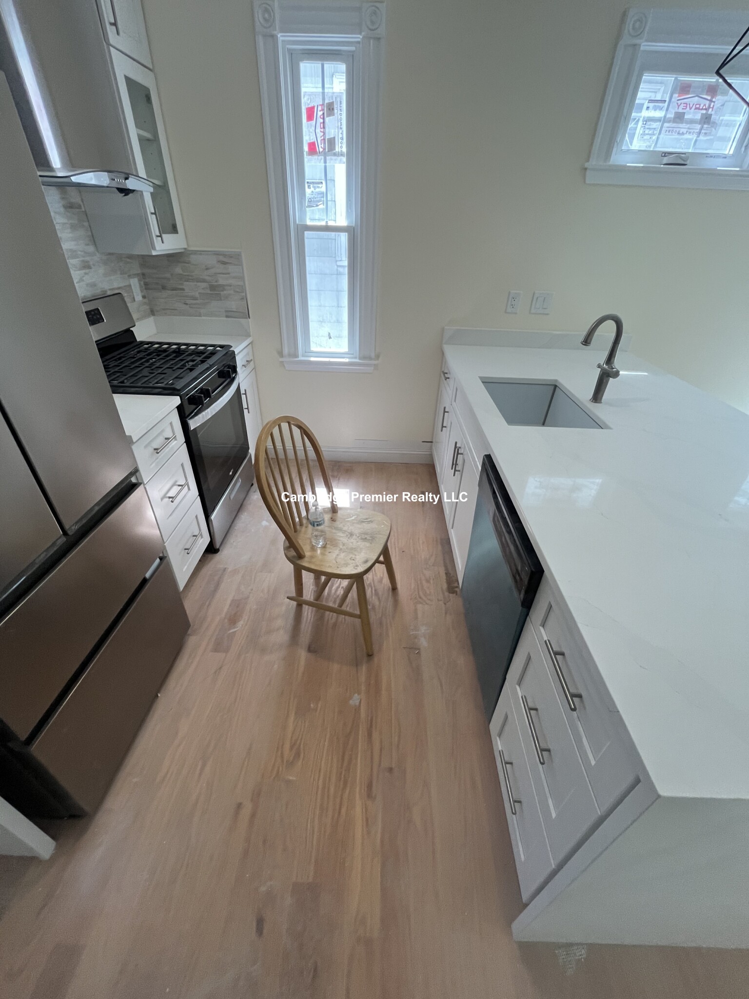 32 Putnam Ave, Riverside