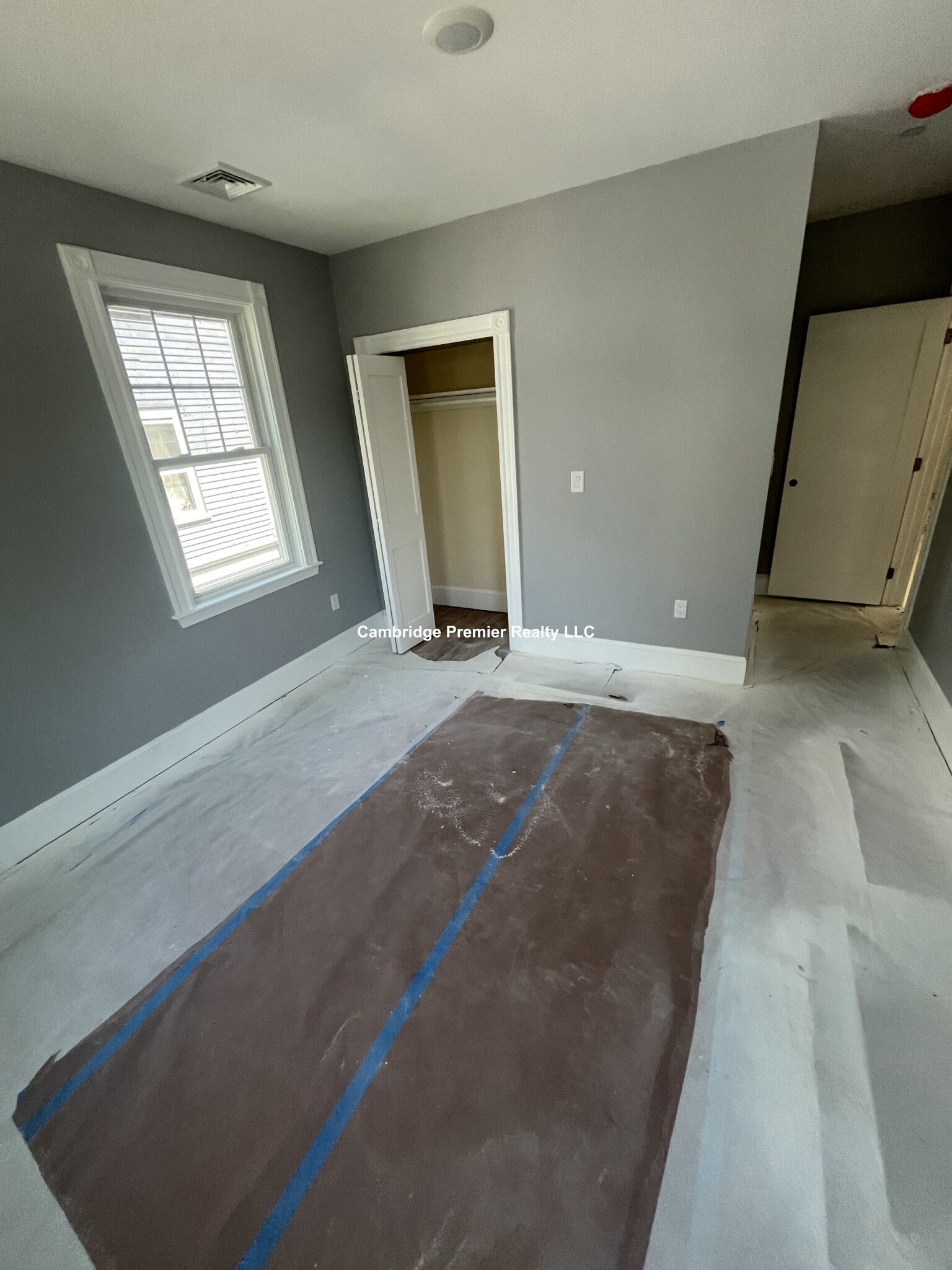 32 Putnam Ave, Riverside