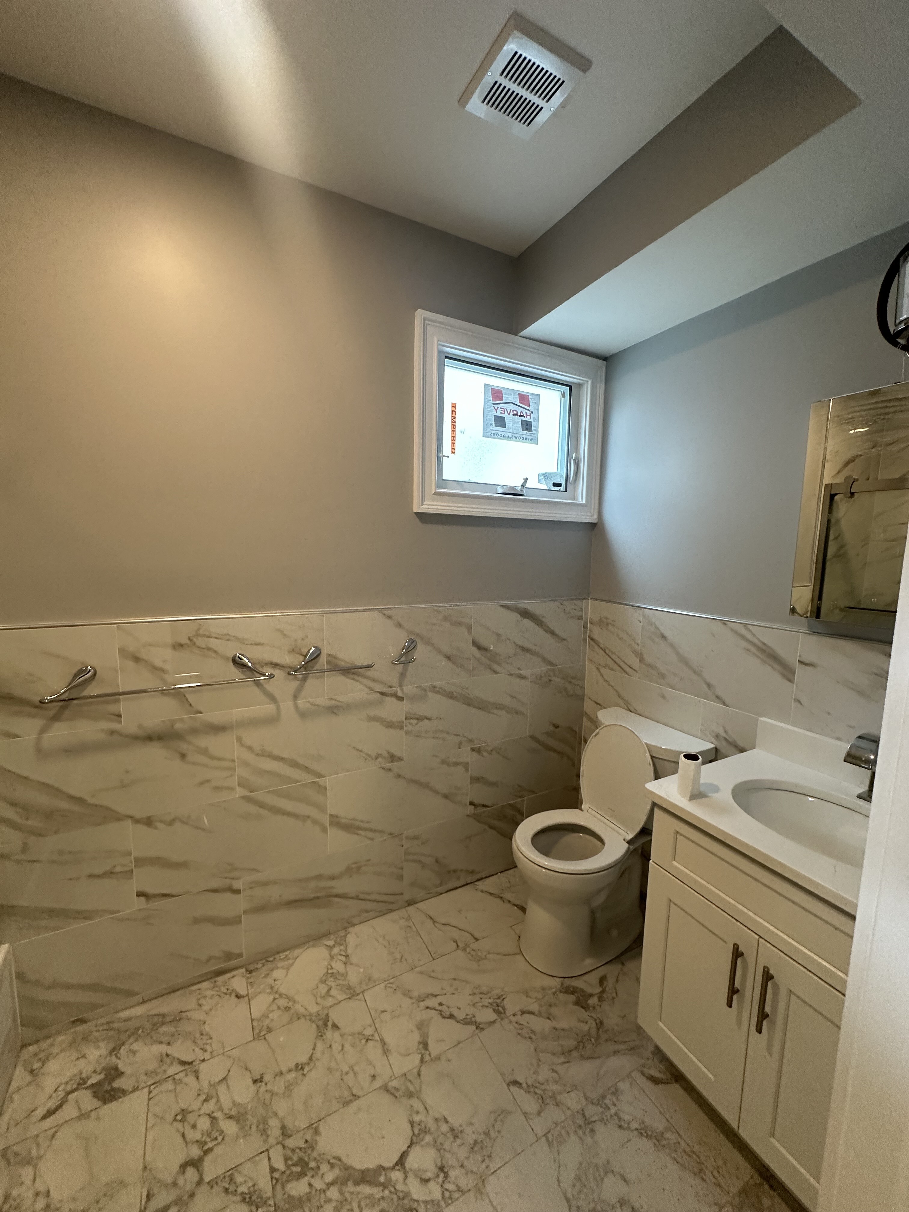 32 Putnam Ave, Riverside